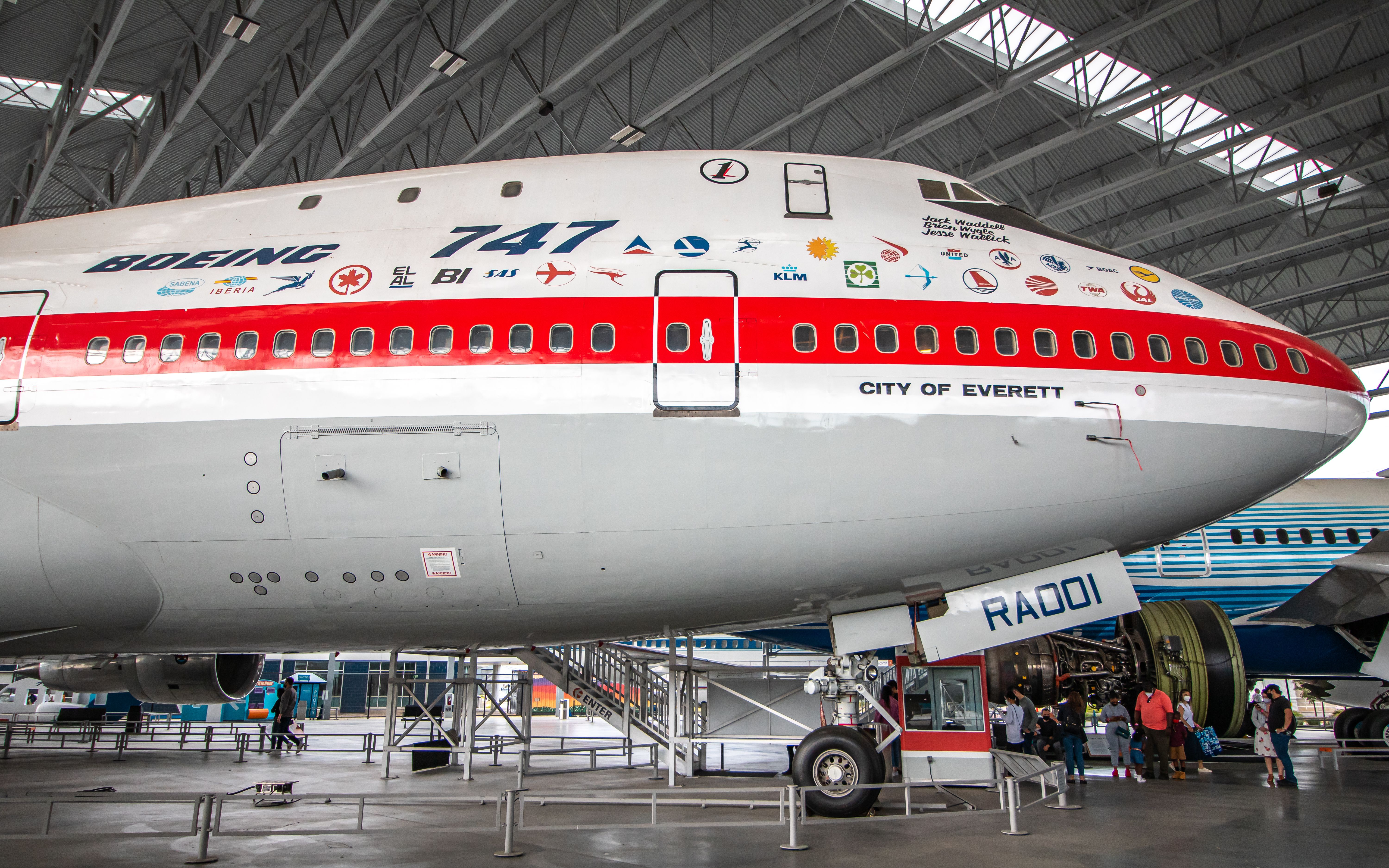 Which Airline Flew The Most Examples Of Each Boeing 747 Variant?