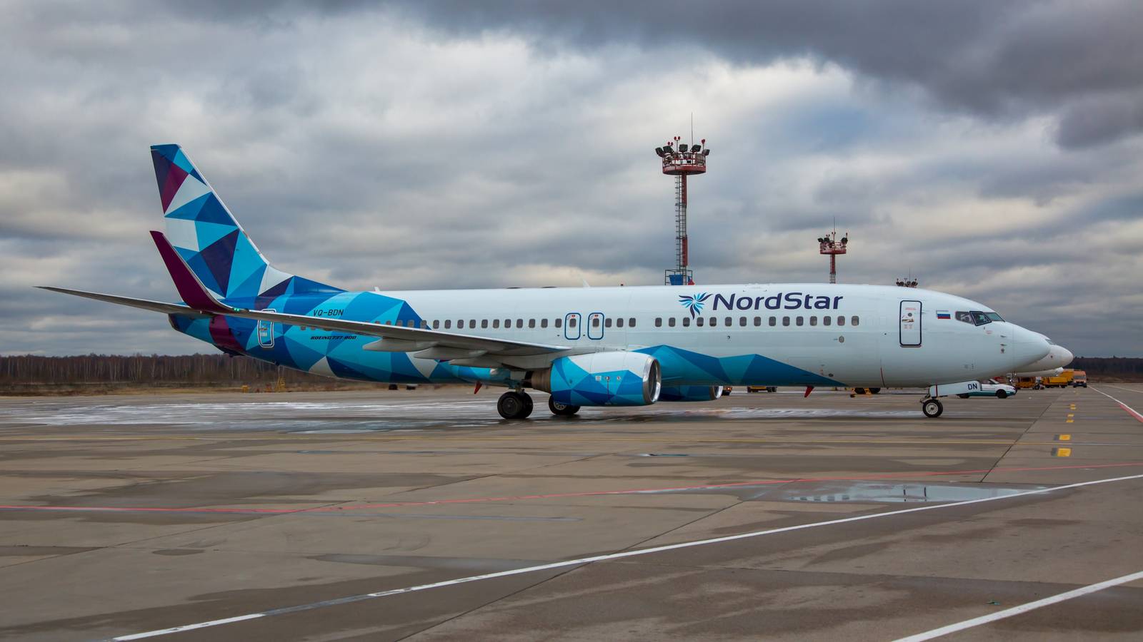 Runway Excursion: NordStar Airlines Boeing 737-800 Goes Off In Siberia