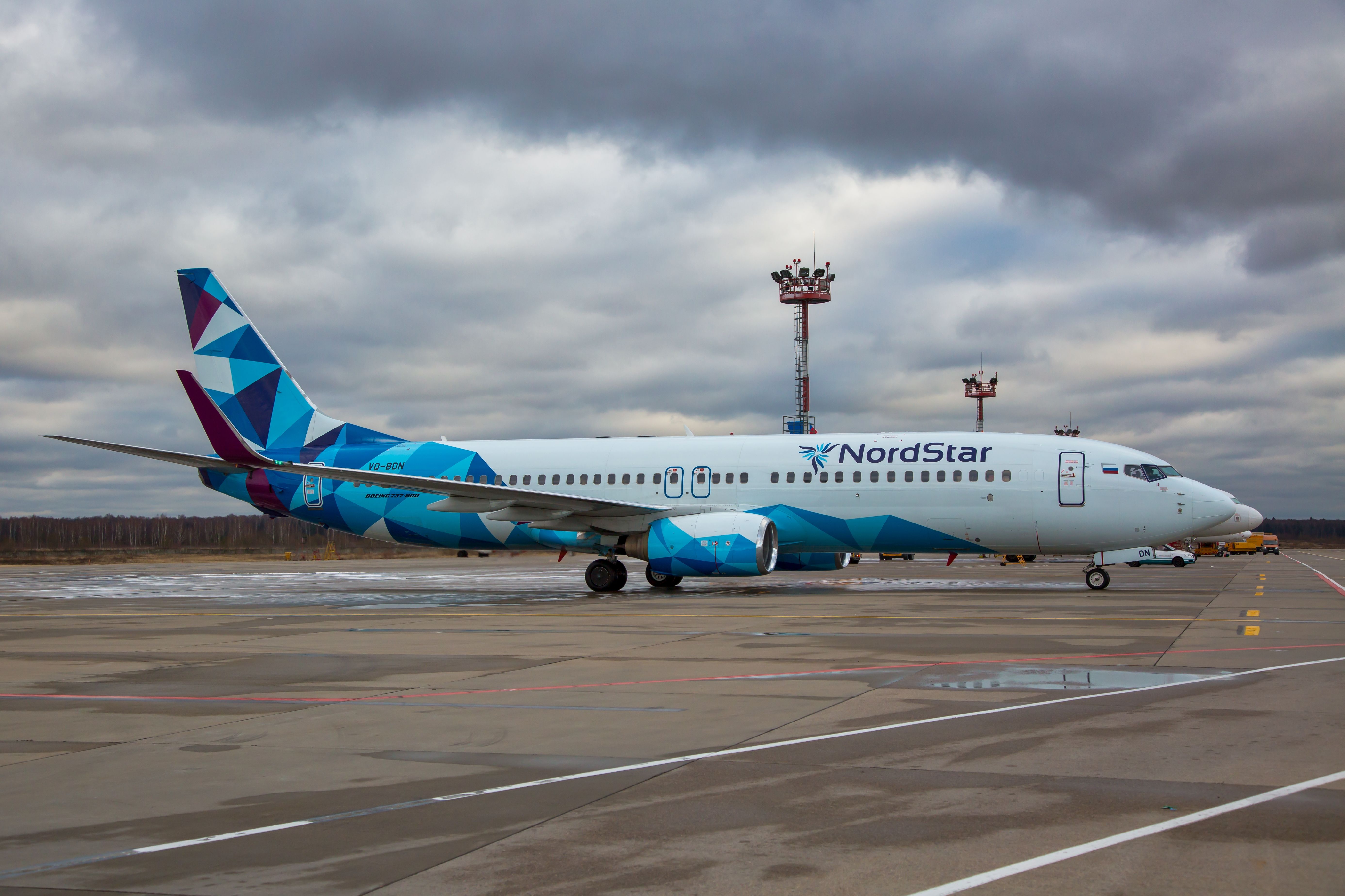 Runway Excursion: NordStar Airlines Boeing 737-800 Goes Off In Siberia