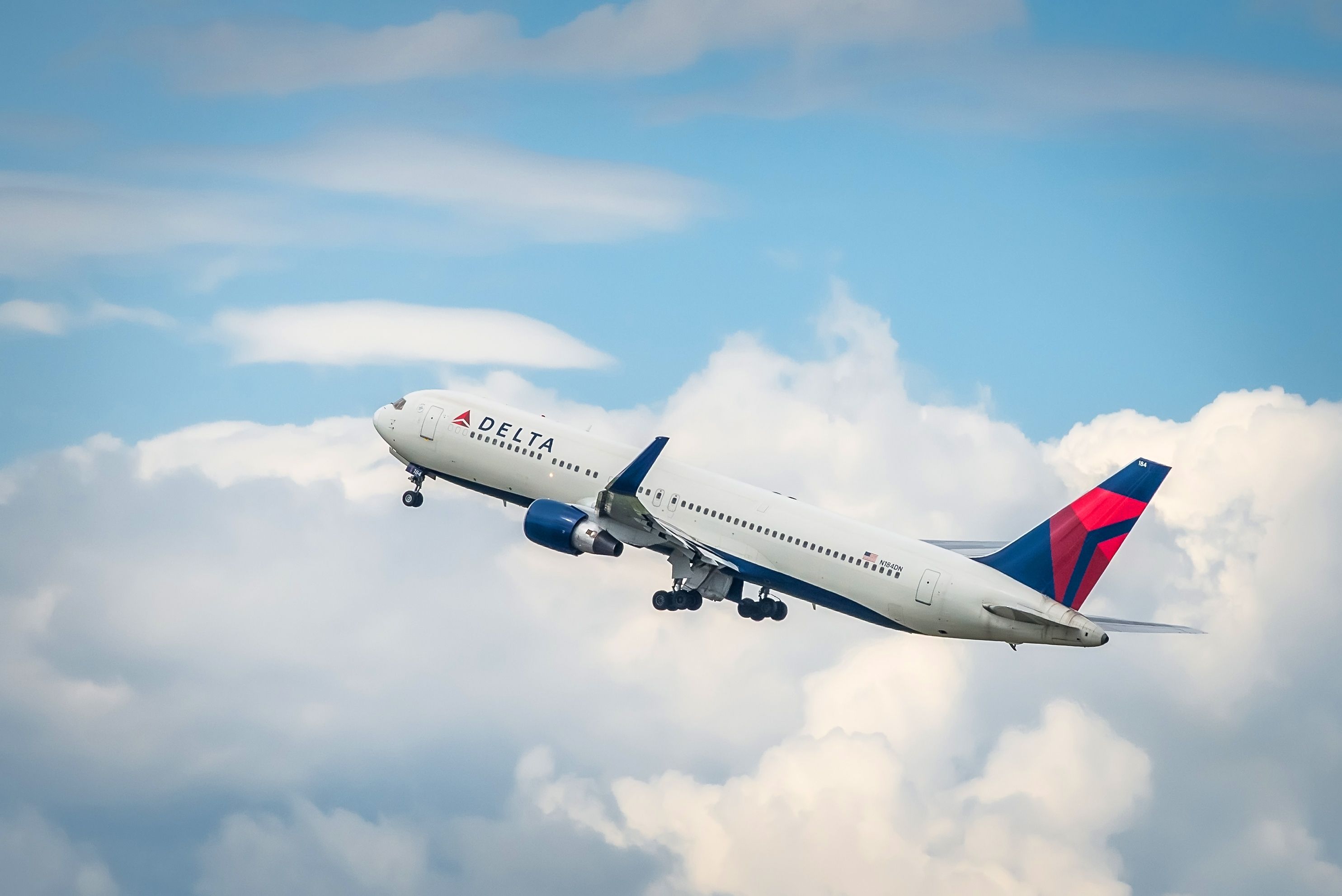 Delta Air Lines Set To Scale Back On Pilot Recruitment This Year