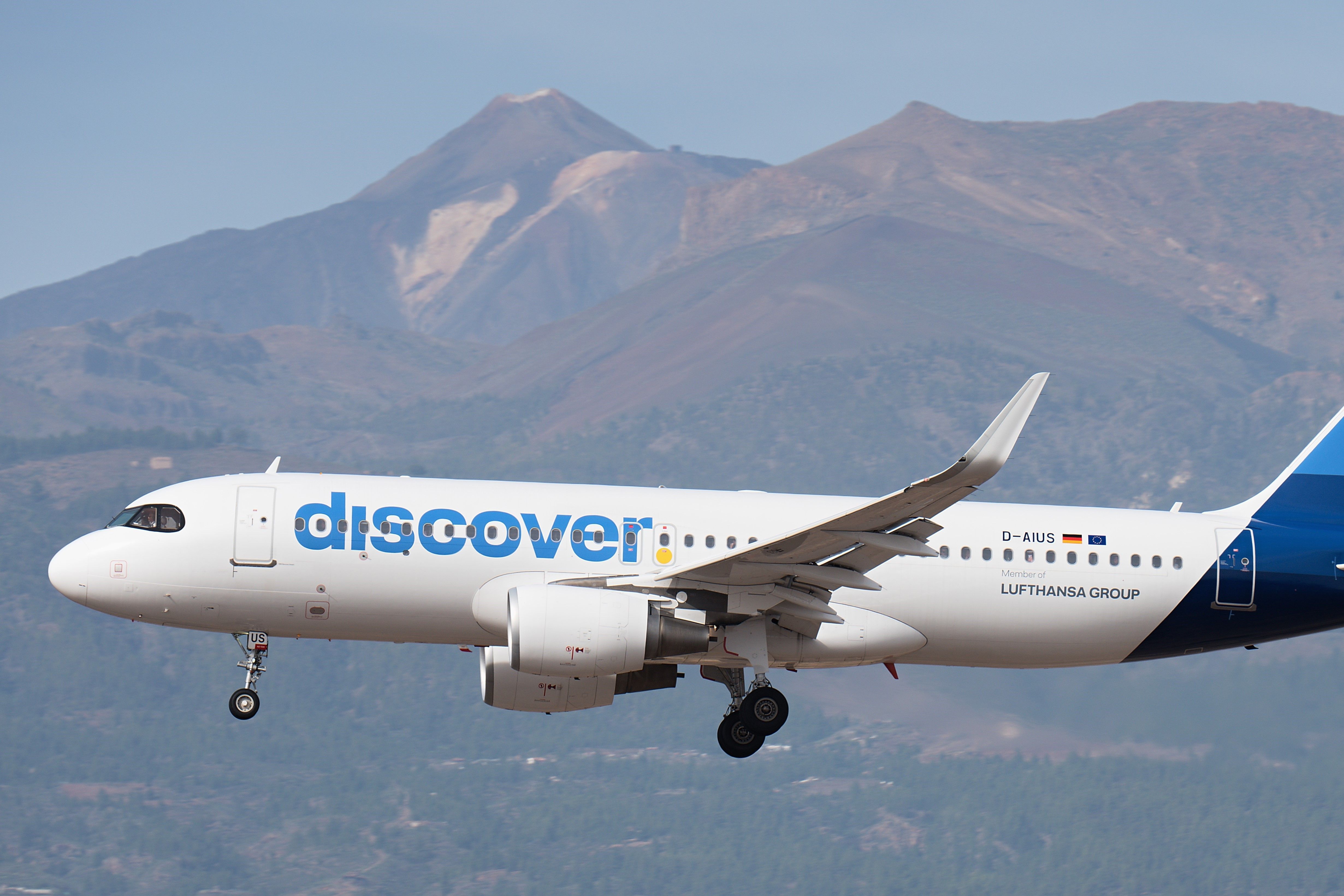 Discover Airlines Cabin Crew & Pilots Due To Strike Tomorrow