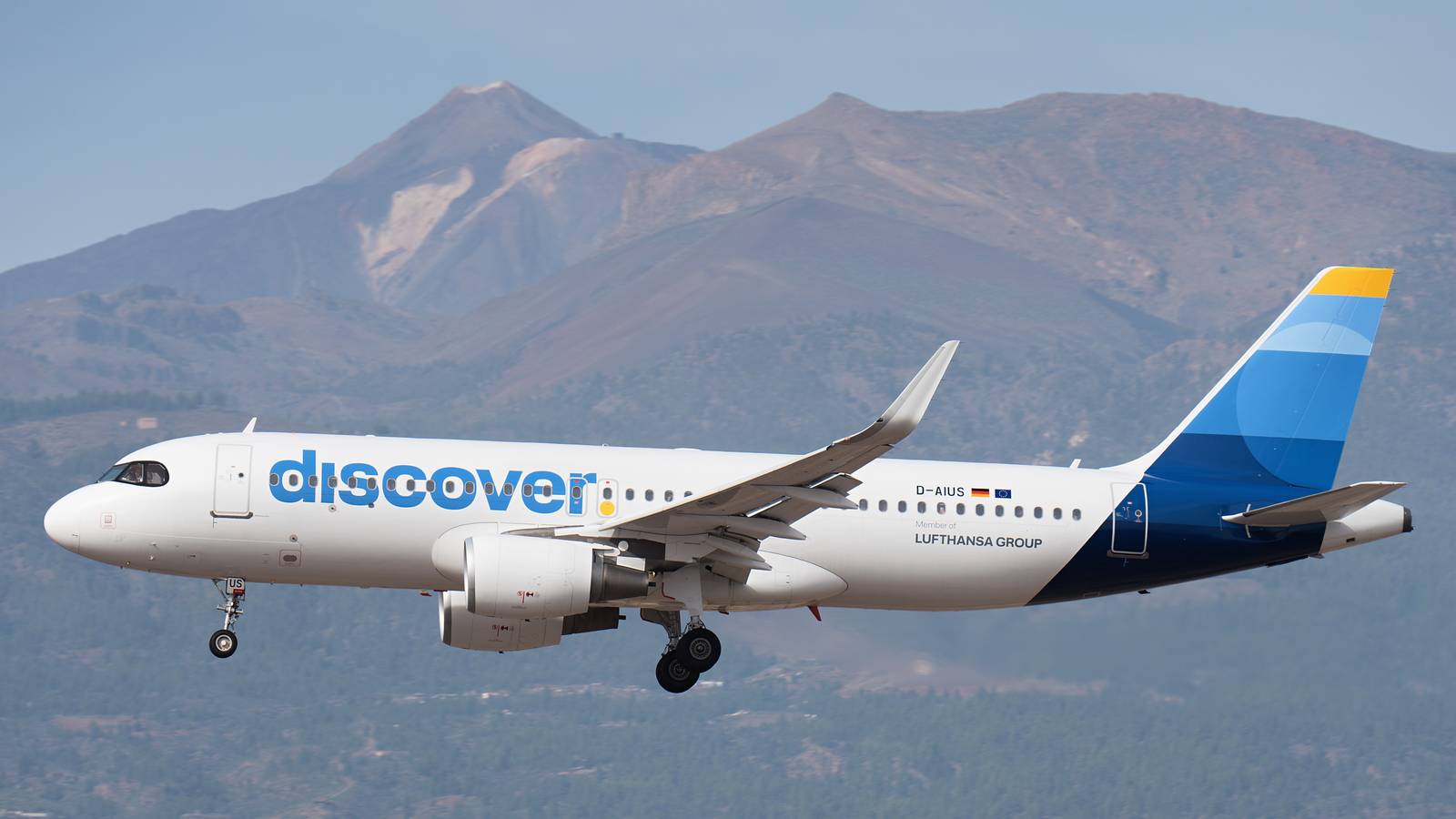 Discover Airlines Cabin Crew & Pilots Due To Strike Tomorrow