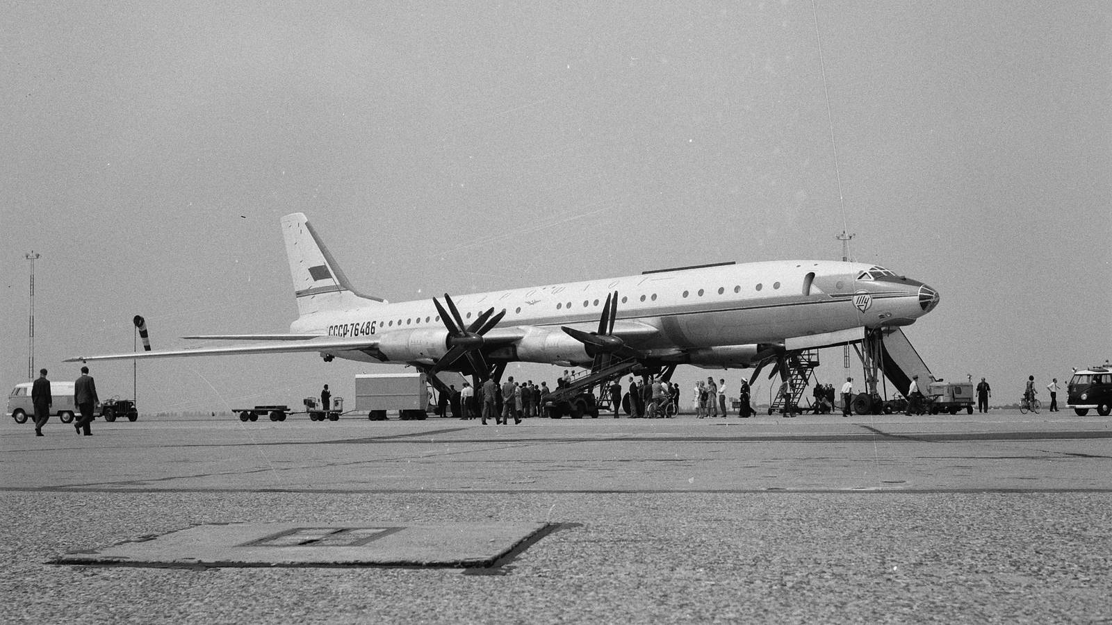 Tupolev Tu-114: The Story Of The World's Fastest Turboprop Airliner