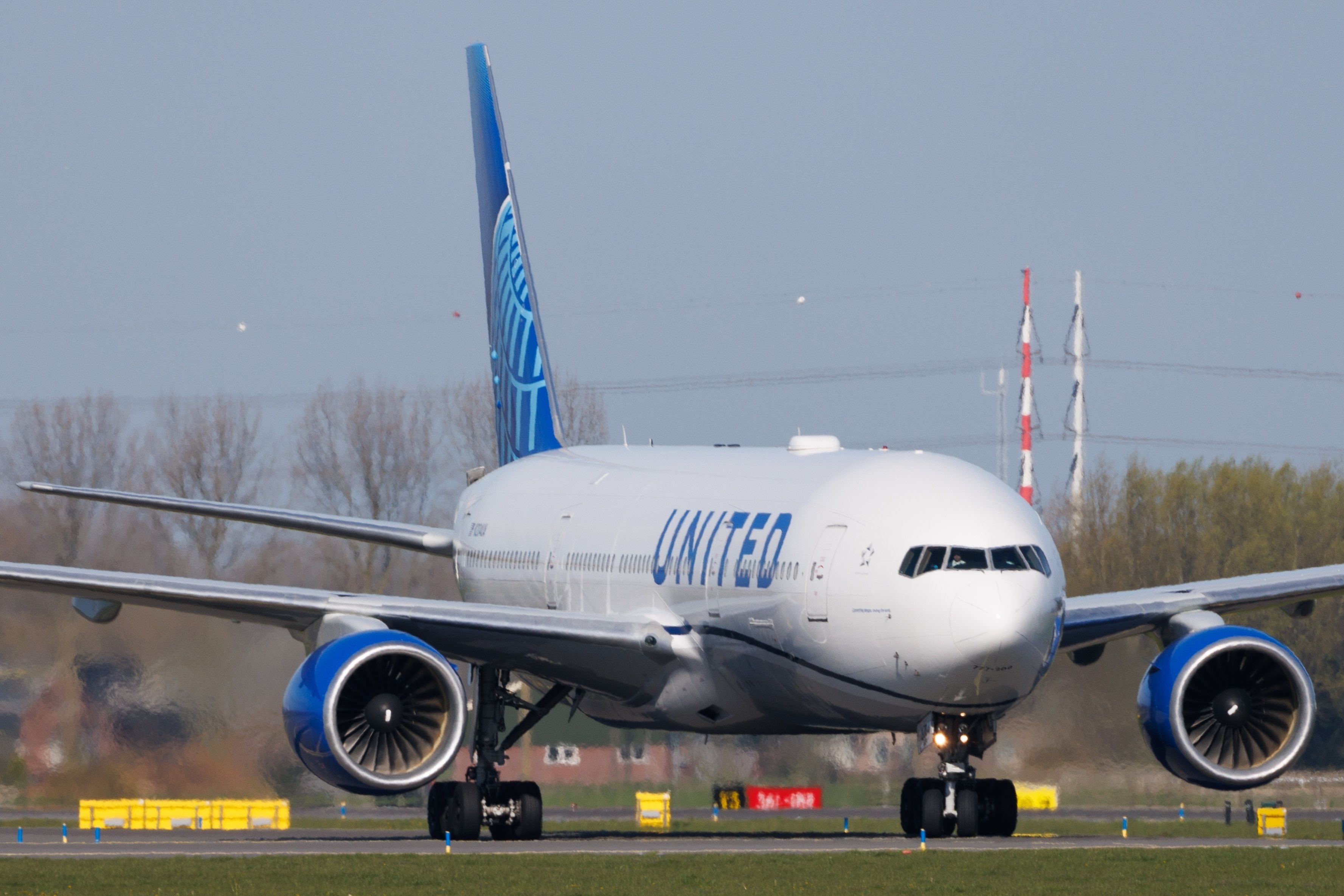 How Pilots Master the Precise Art Of Taxiing An Aircraft