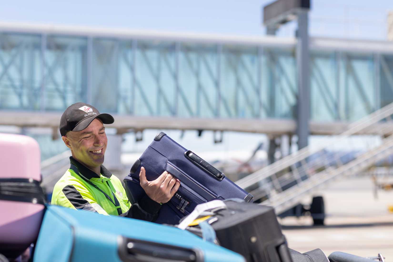 Baggage Tracking In Commercial Aviation: 5 Things You Should Know