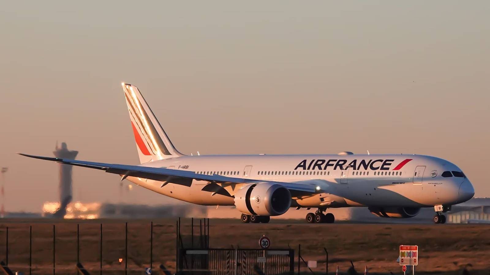 Flight Review: Air France Boeing 787-9 Dreamliner Economy Class From Atlanta To Paris