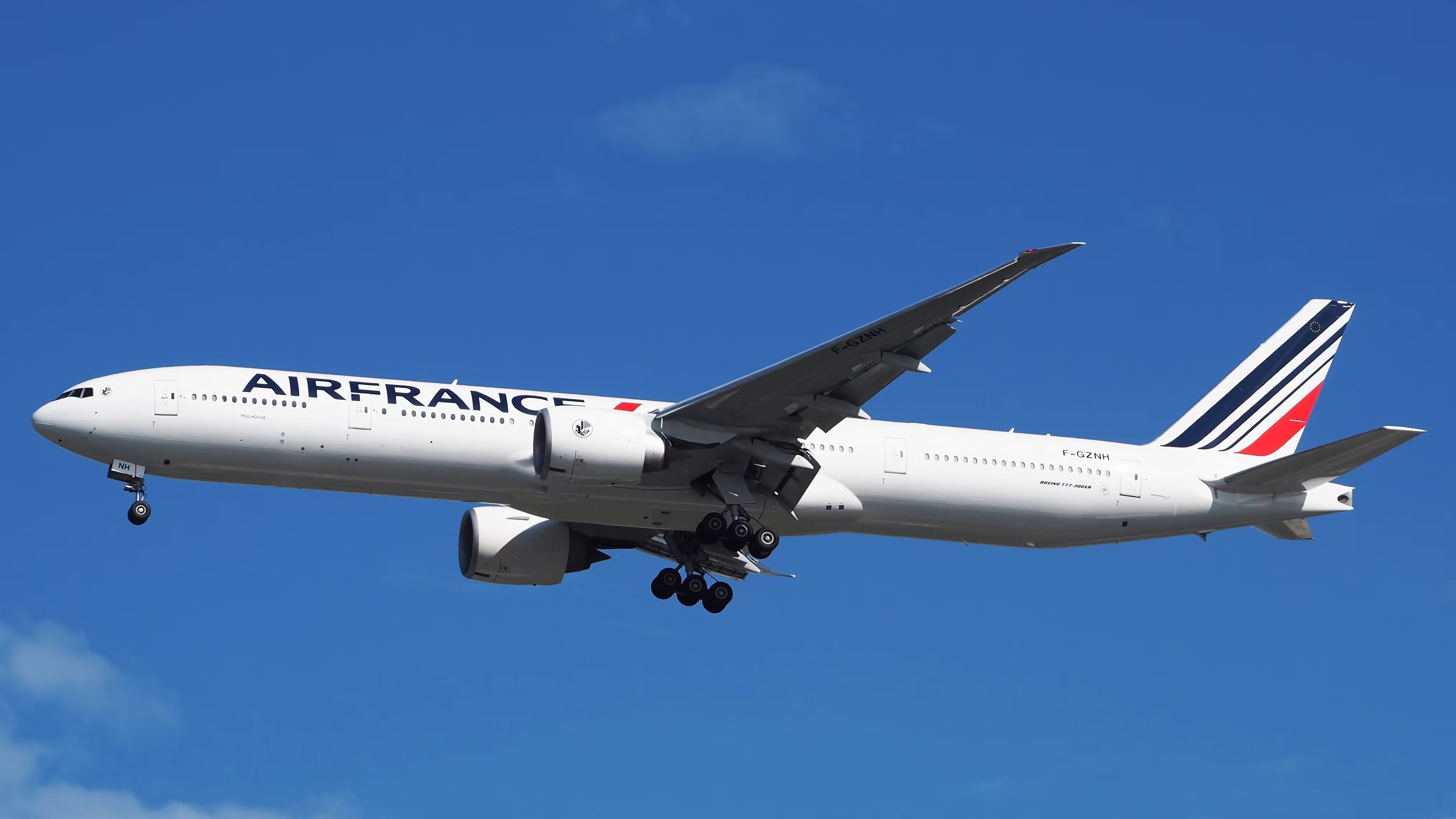 Air France's Boeing 777-300ER Seating Configurations: A Brief Guide