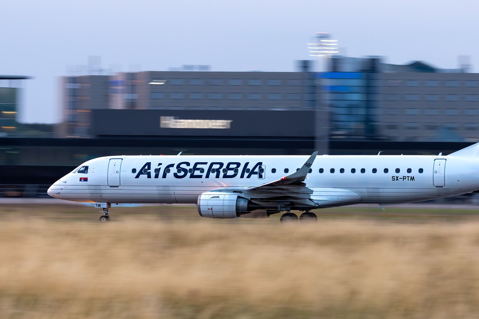 Marathon Airlines E195 Crew Failed To Properly Assess Takeoff Parameters Before Hitting An Object at Belgrade
