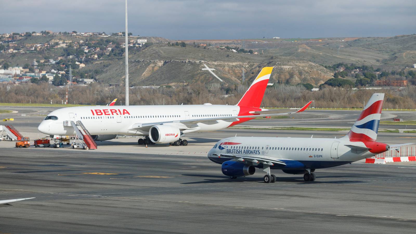 Which US Airline Credit Cards Earn Avios?