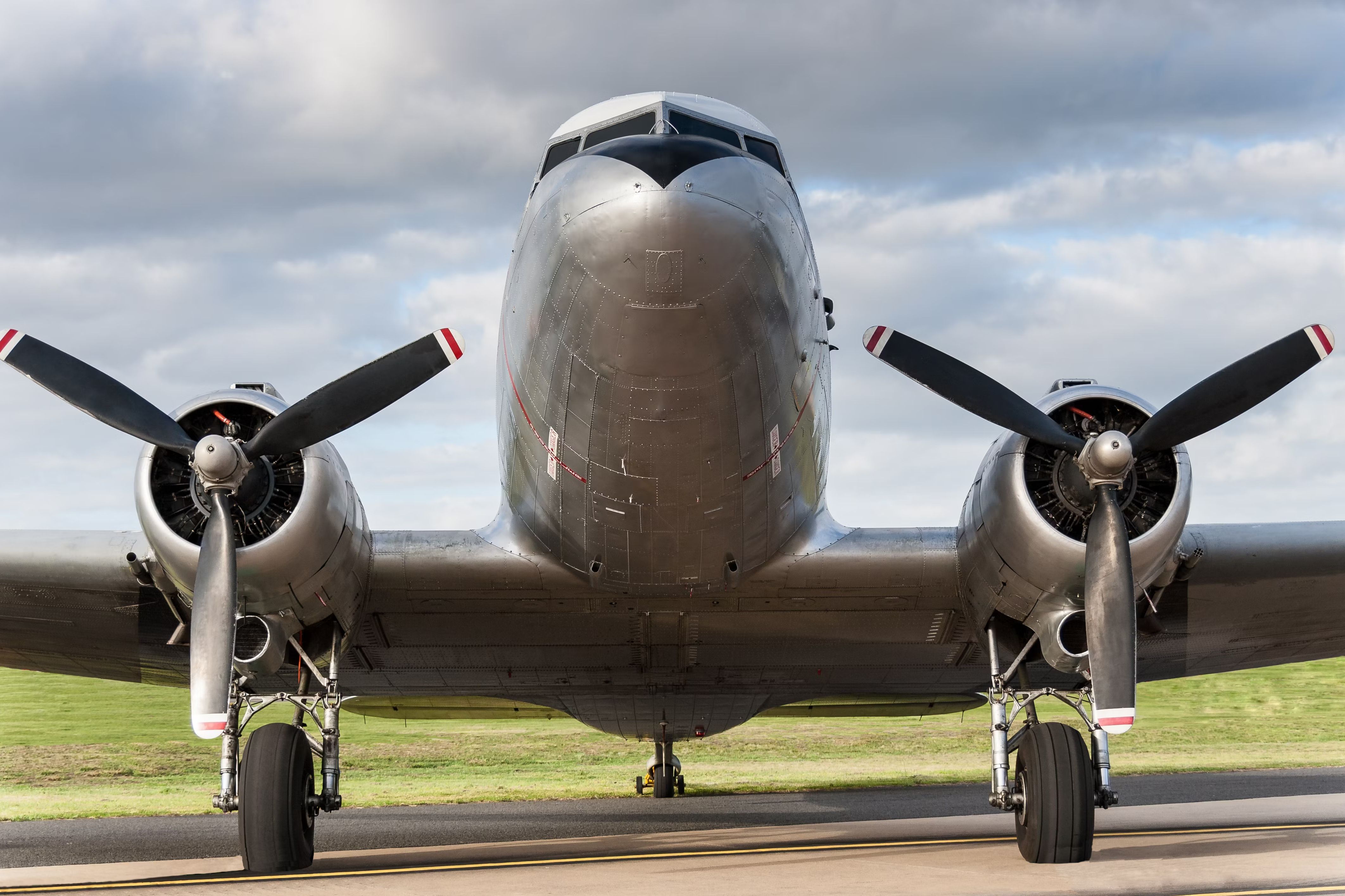 Cool: The Air France Douglas DC-3 That Was Restored To Flying Condition In The Preservation Era