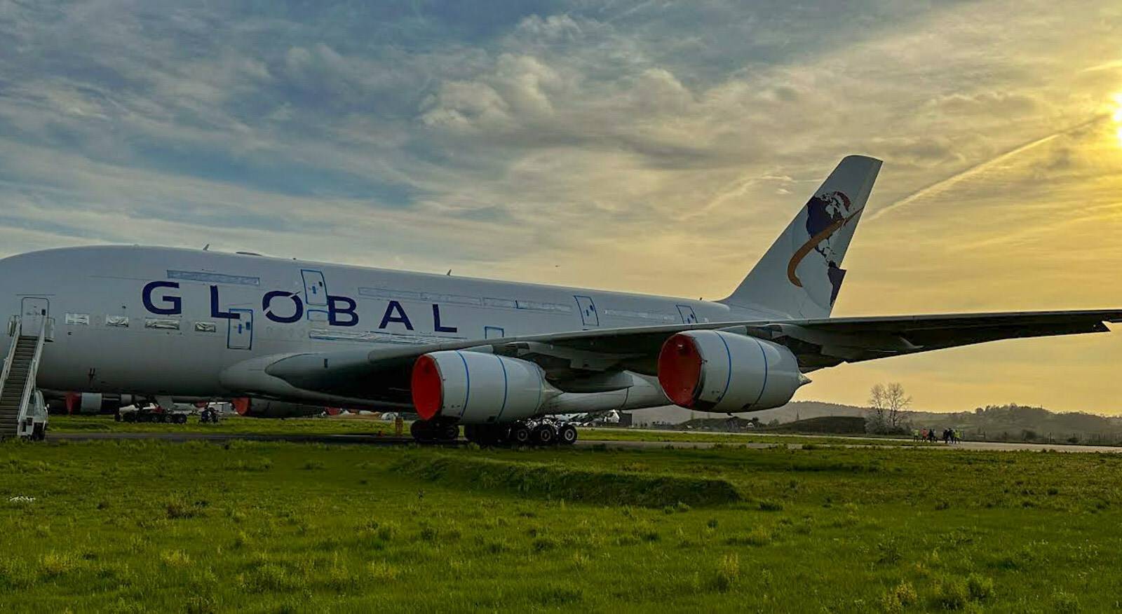 Global Airlines CEO Posts Sneak Peek Of Transatlantic Airbus A380 Crew Uniform