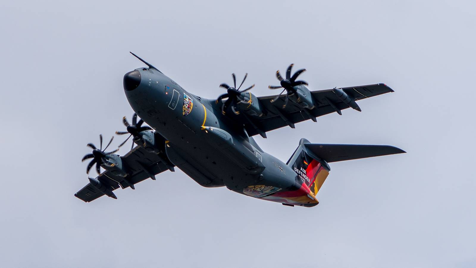 Top 5: The Fastest Propeller Planes In The World