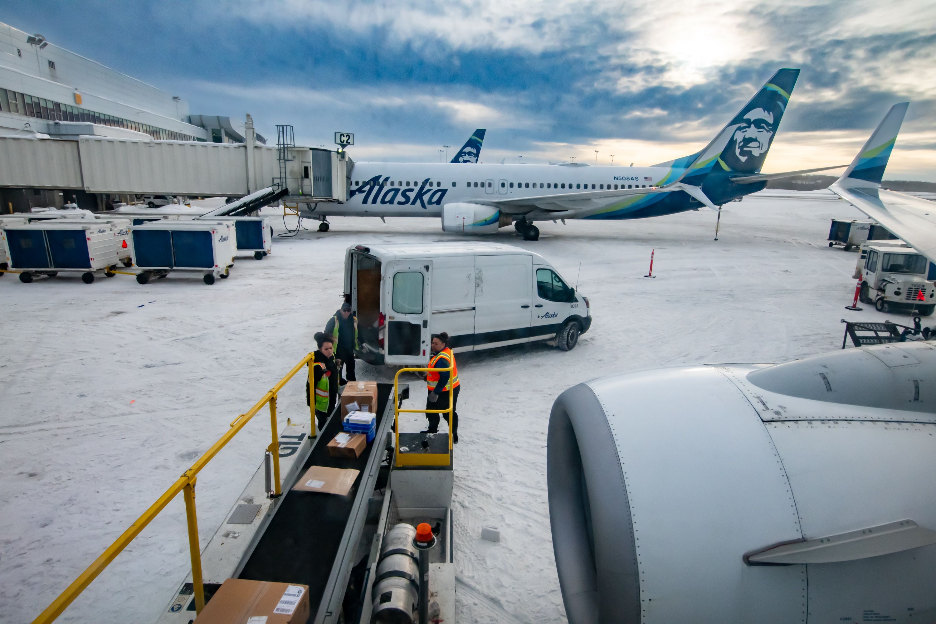 Flight Review: Alaska Airlines ‘Milk Run’ On A Boeing 737-700