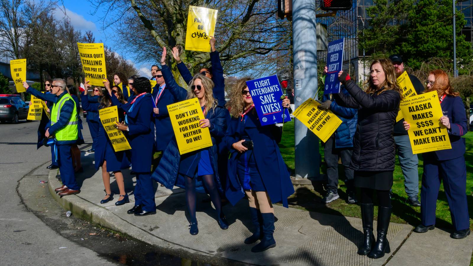 In Photo: The Flight Attendant Picket At US Airports