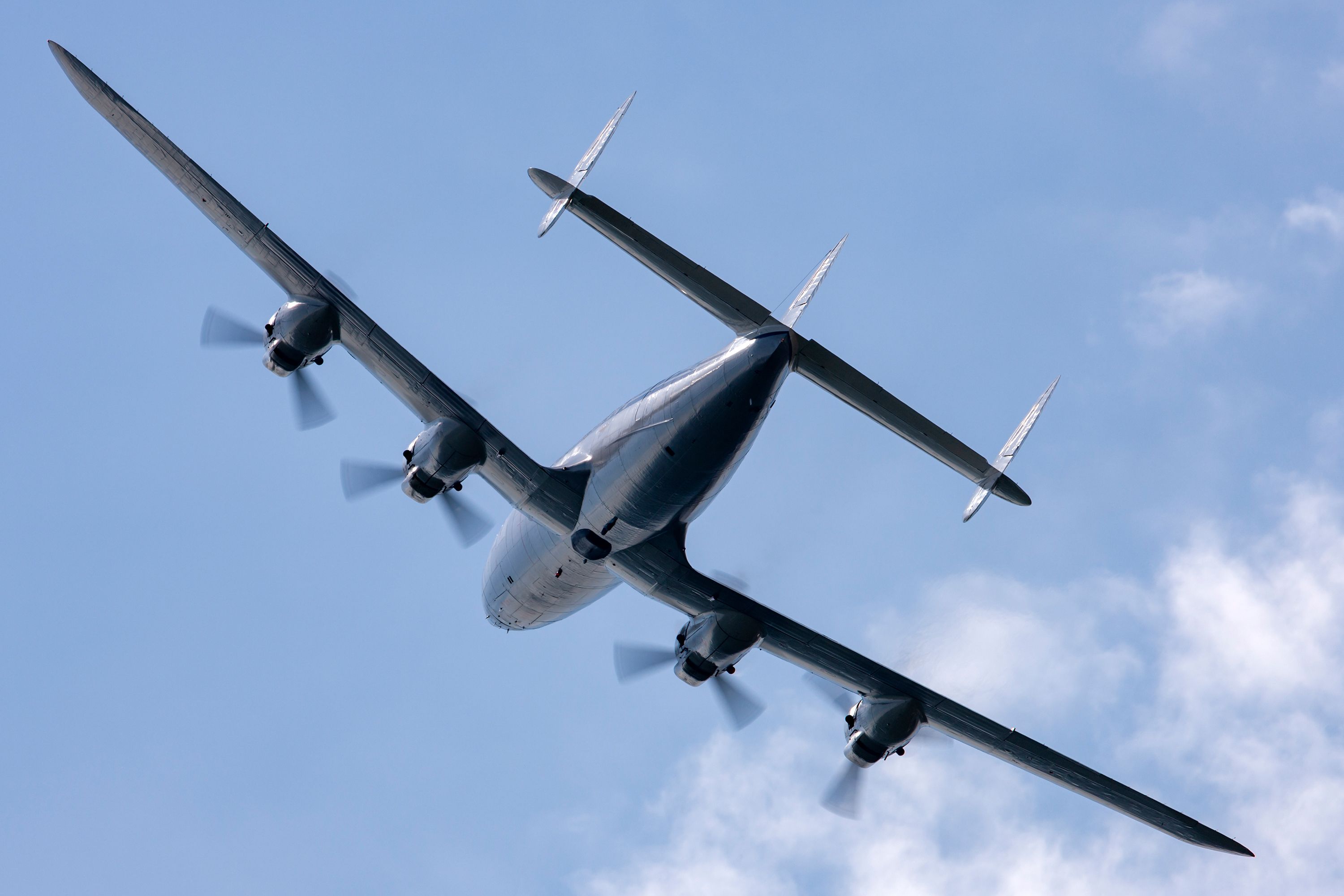 Why Did The Lockheed Constellation Have 3 Tails?