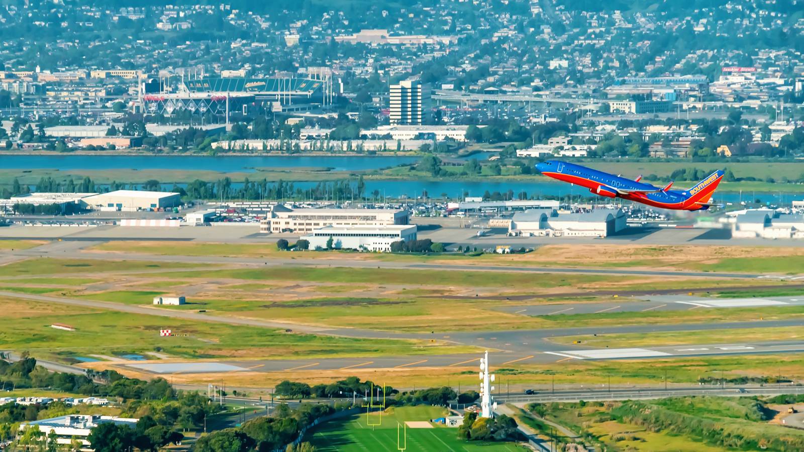 Airport Improvements: Oakland International Airport Completes Phase 1 Of Taxiway Rehabilitation