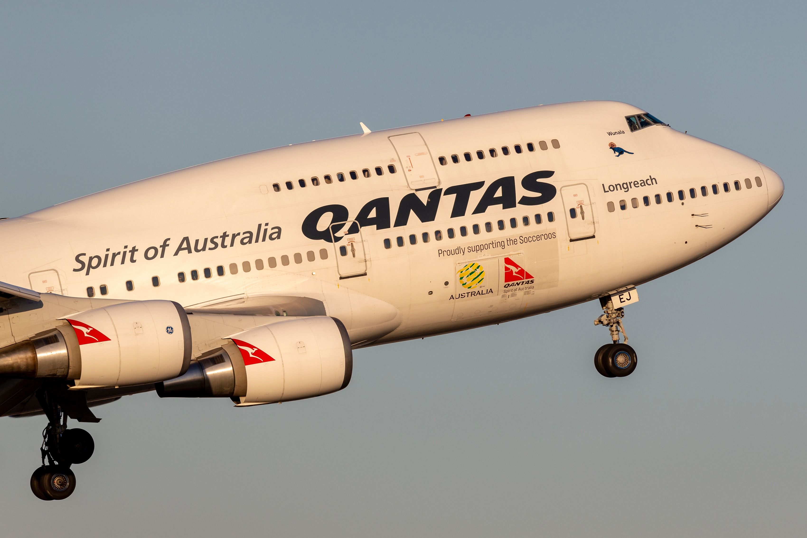 What Happened To The First Qantas Boeing 747-400?