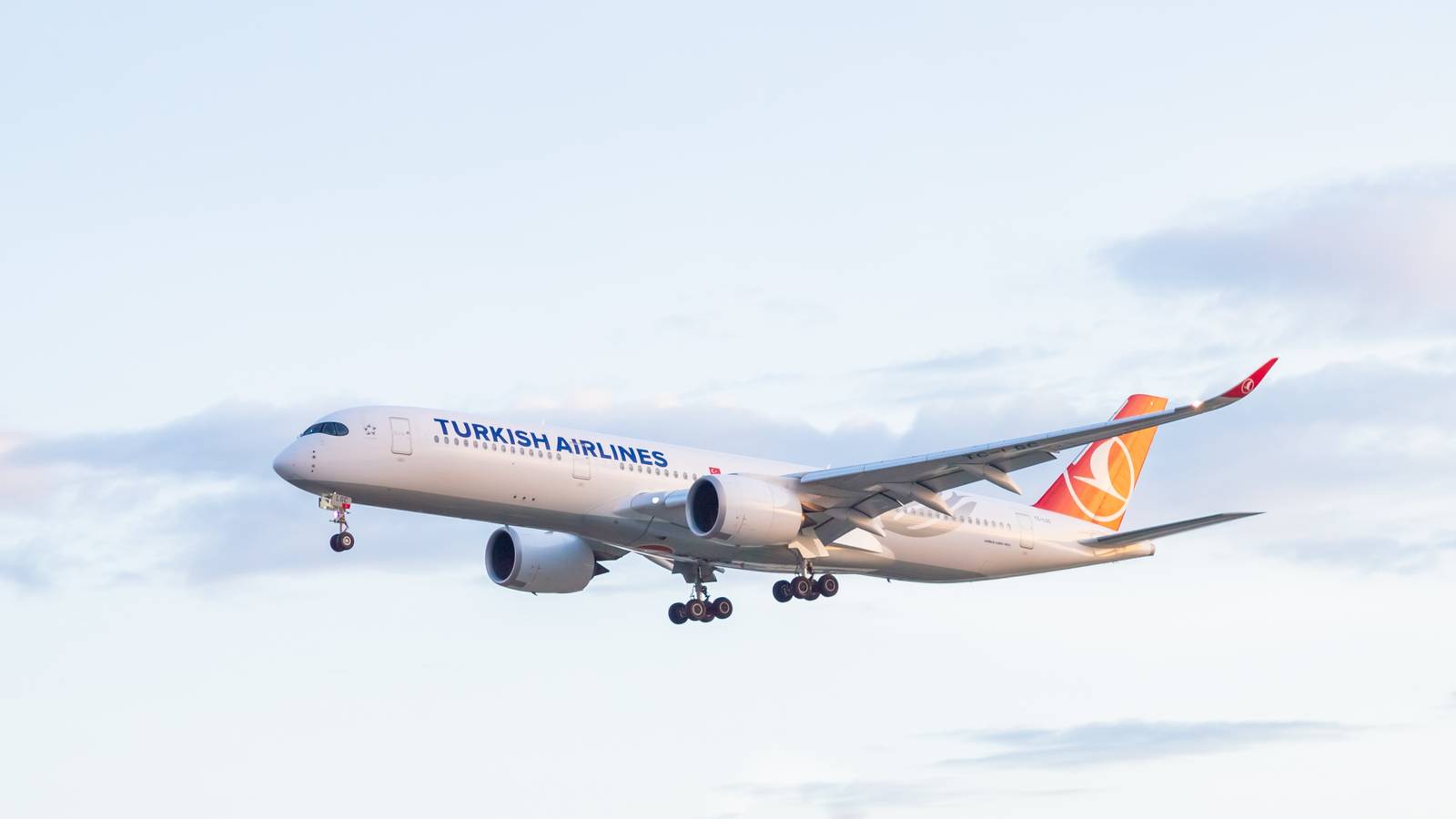 Passenger With Measles Travels To Los Angeles On Turkish Airlines Flight From Istanbul