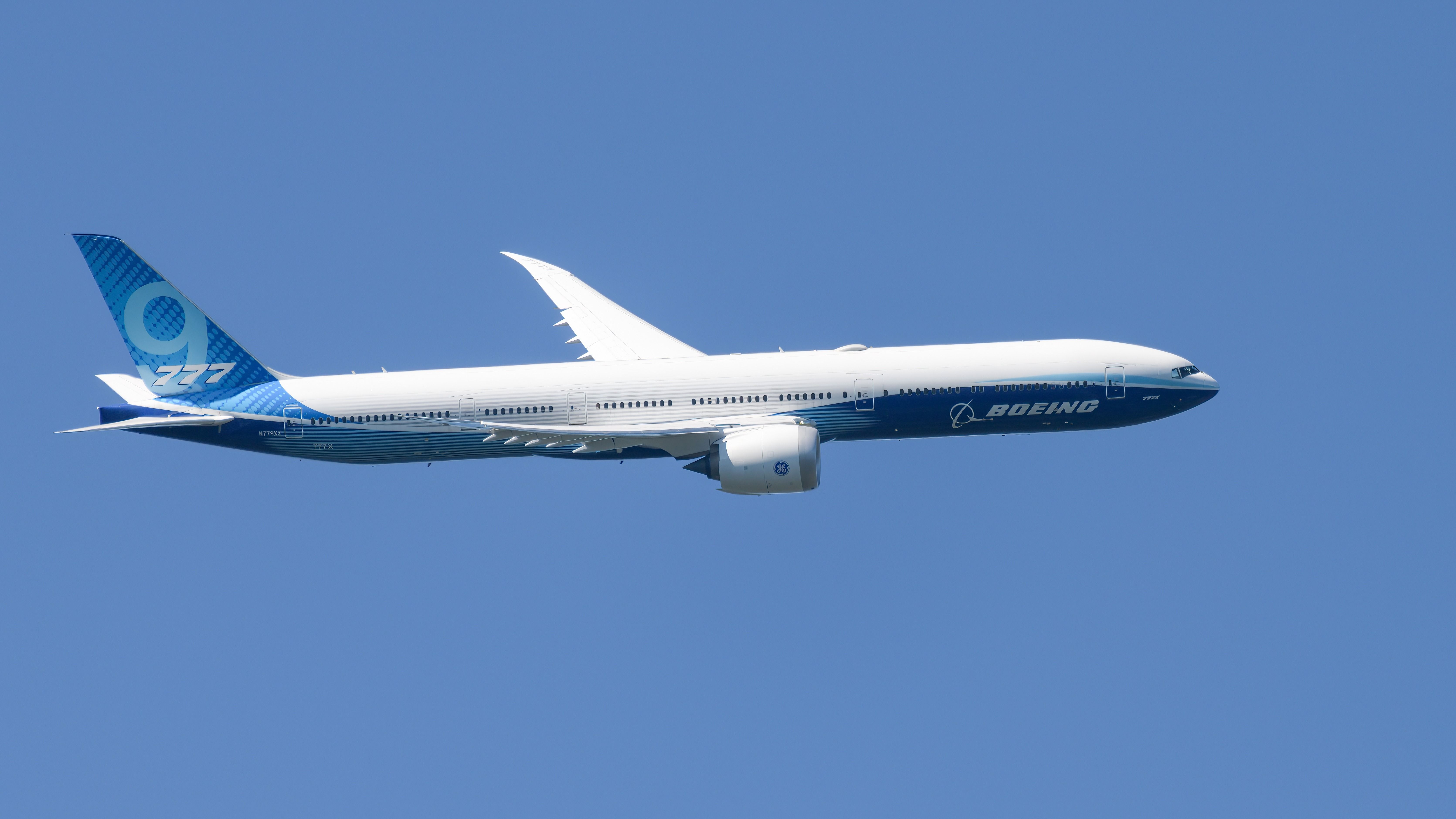 shutterstock_2190754707-1.jpg?