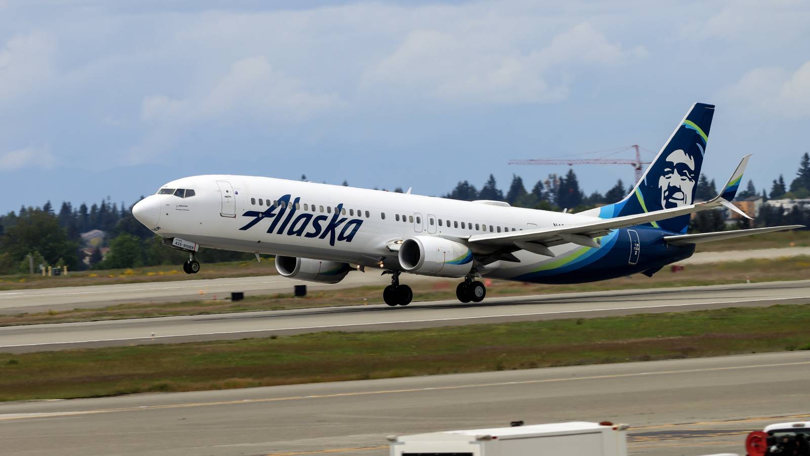 Alaska Airlines Flight Attendant Saves Flamingo Eggs Using Gloves Filled With Water