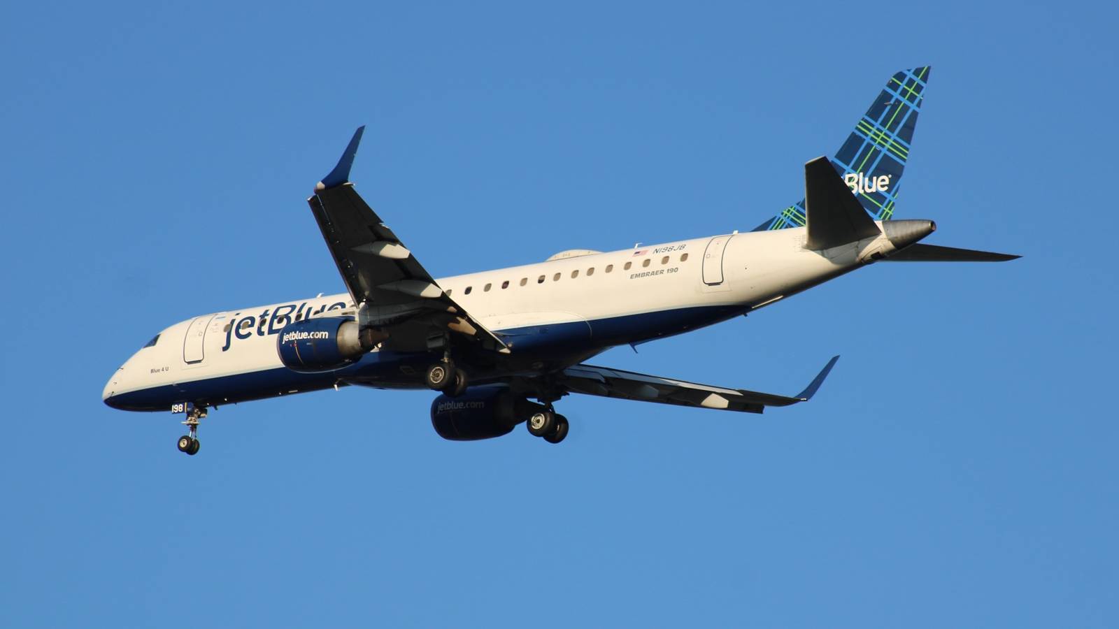 1st Time Ever: JetBlue Applies For Essential Air Service Contract