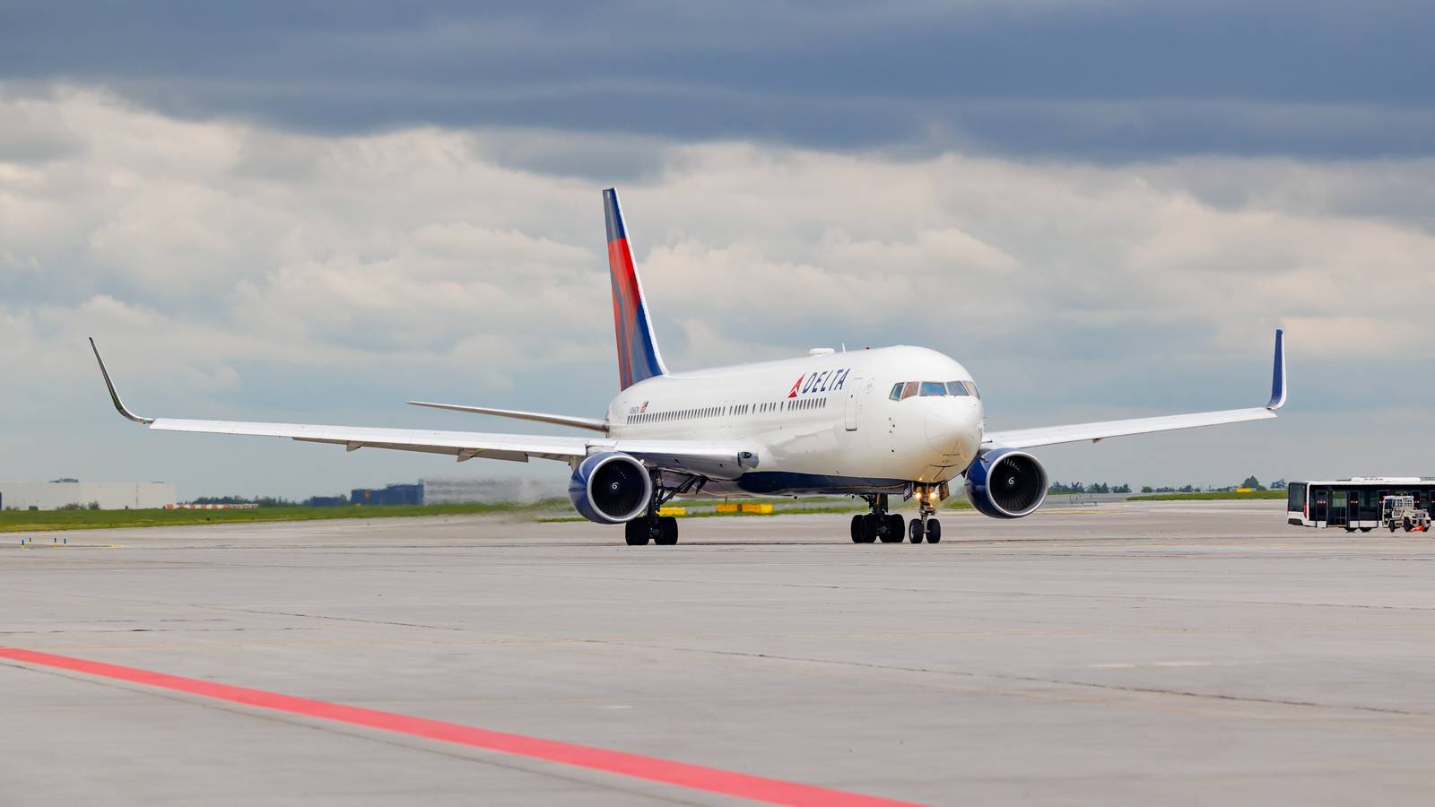 AAIB Releases Statement On Last Year's Delta Boeing 767 Engine Failure ...