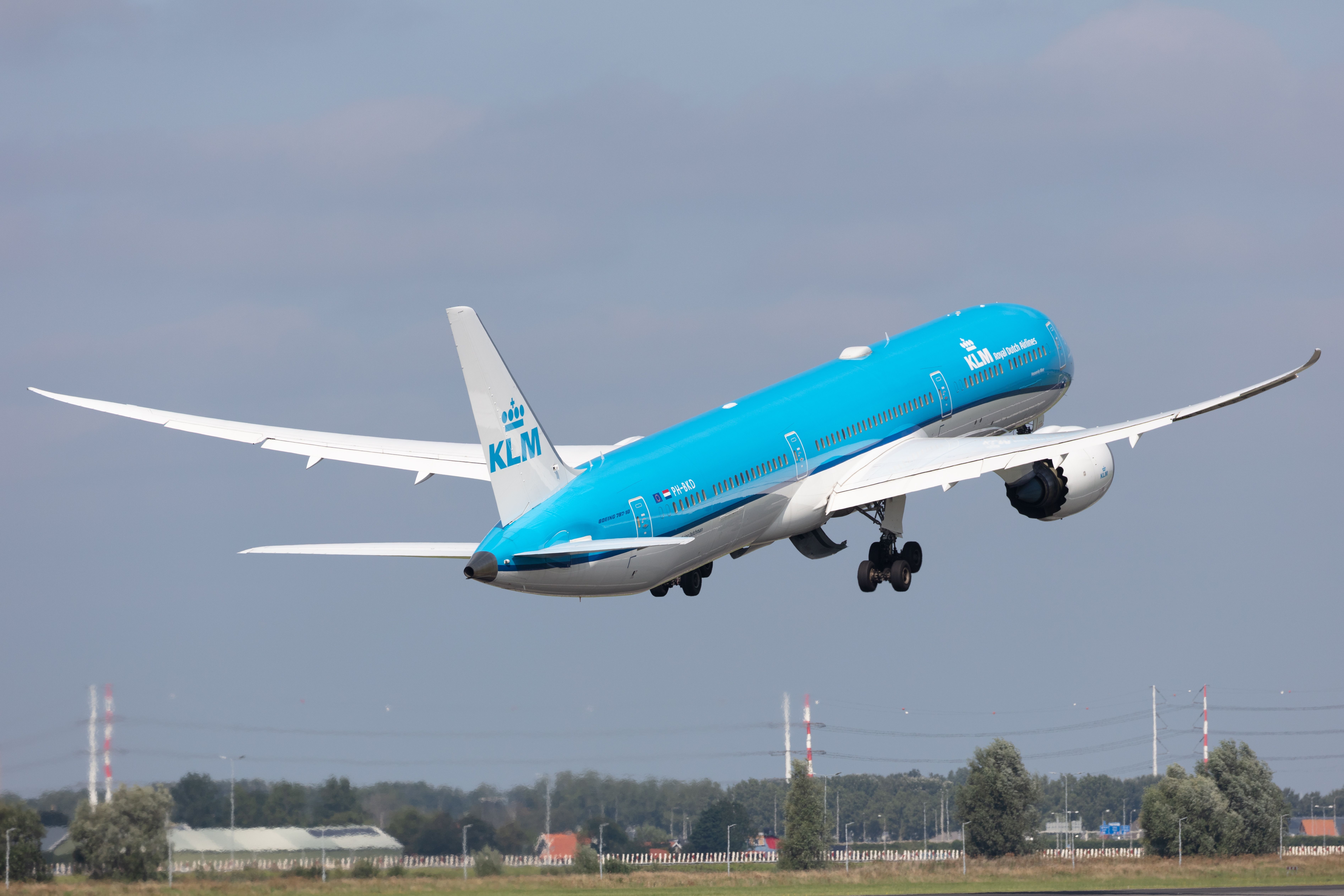 KLM Boeing 787-10 Dreamliner Returns To Amsterdam Due To Faulty Lavatories
