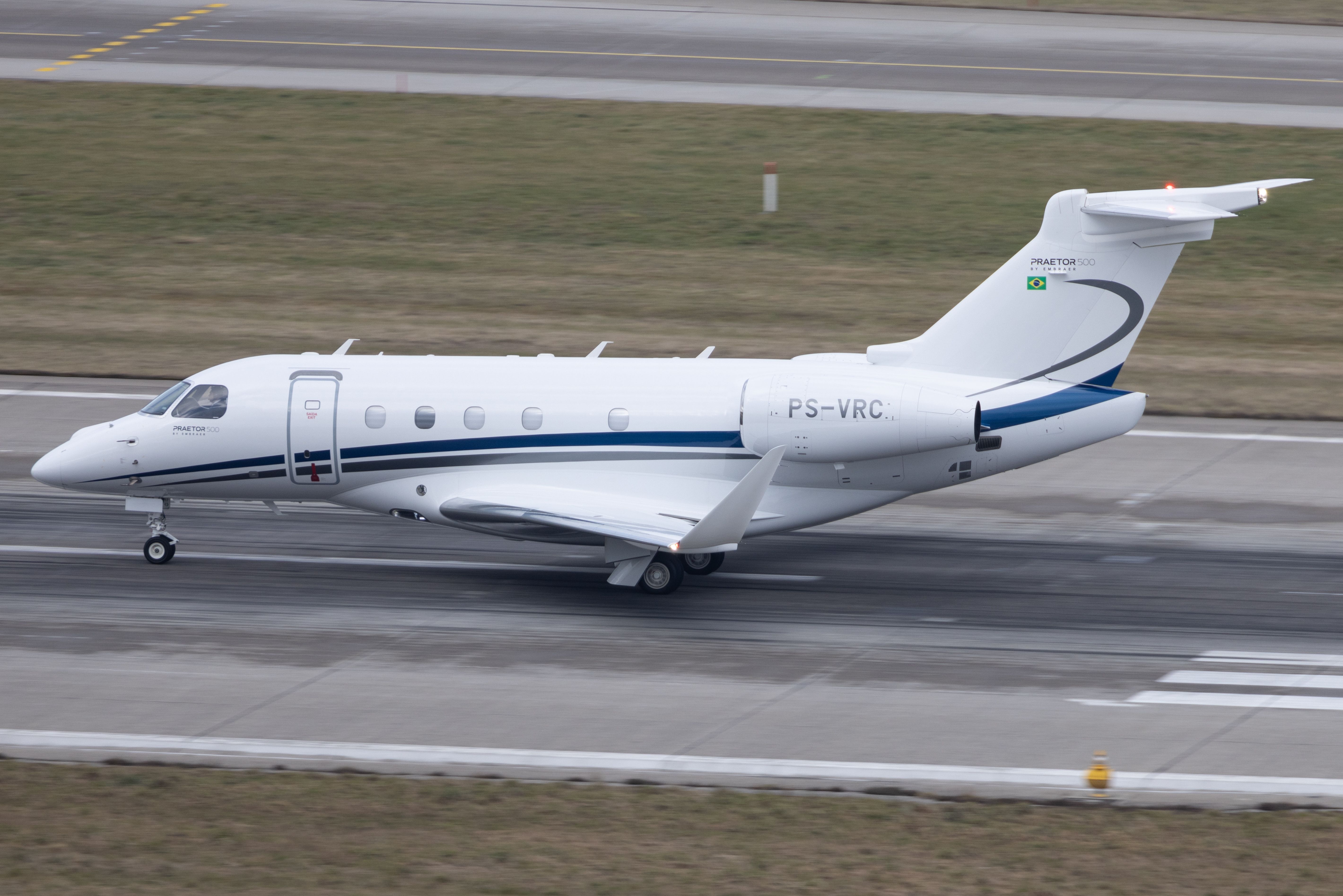 What Is The Difference Between Cabin Attendant and Flight Attendant On A Private Jet?