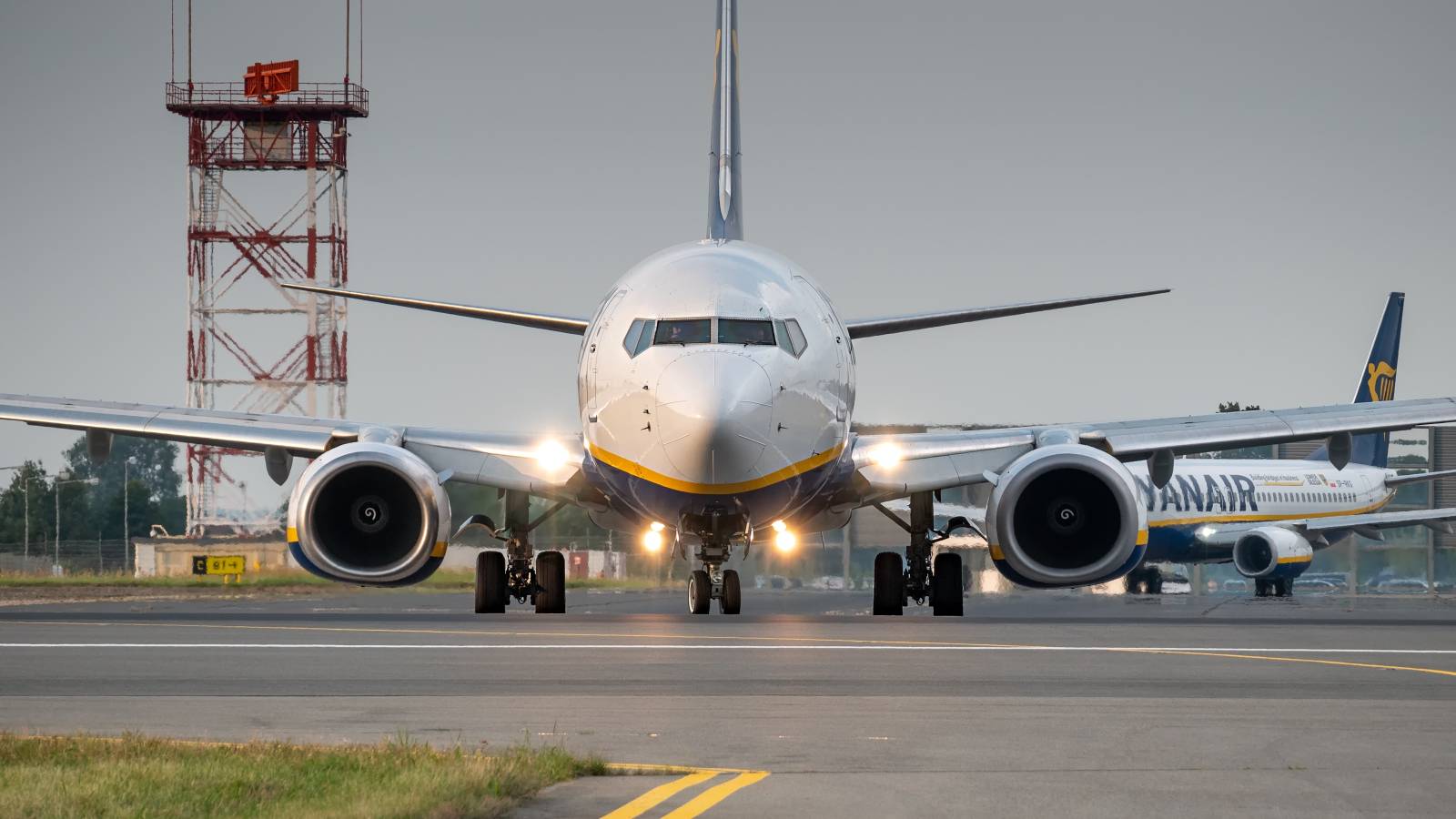 Ryanair Warns That Aircraft Delivery Delays Will Push Air Fares Higher