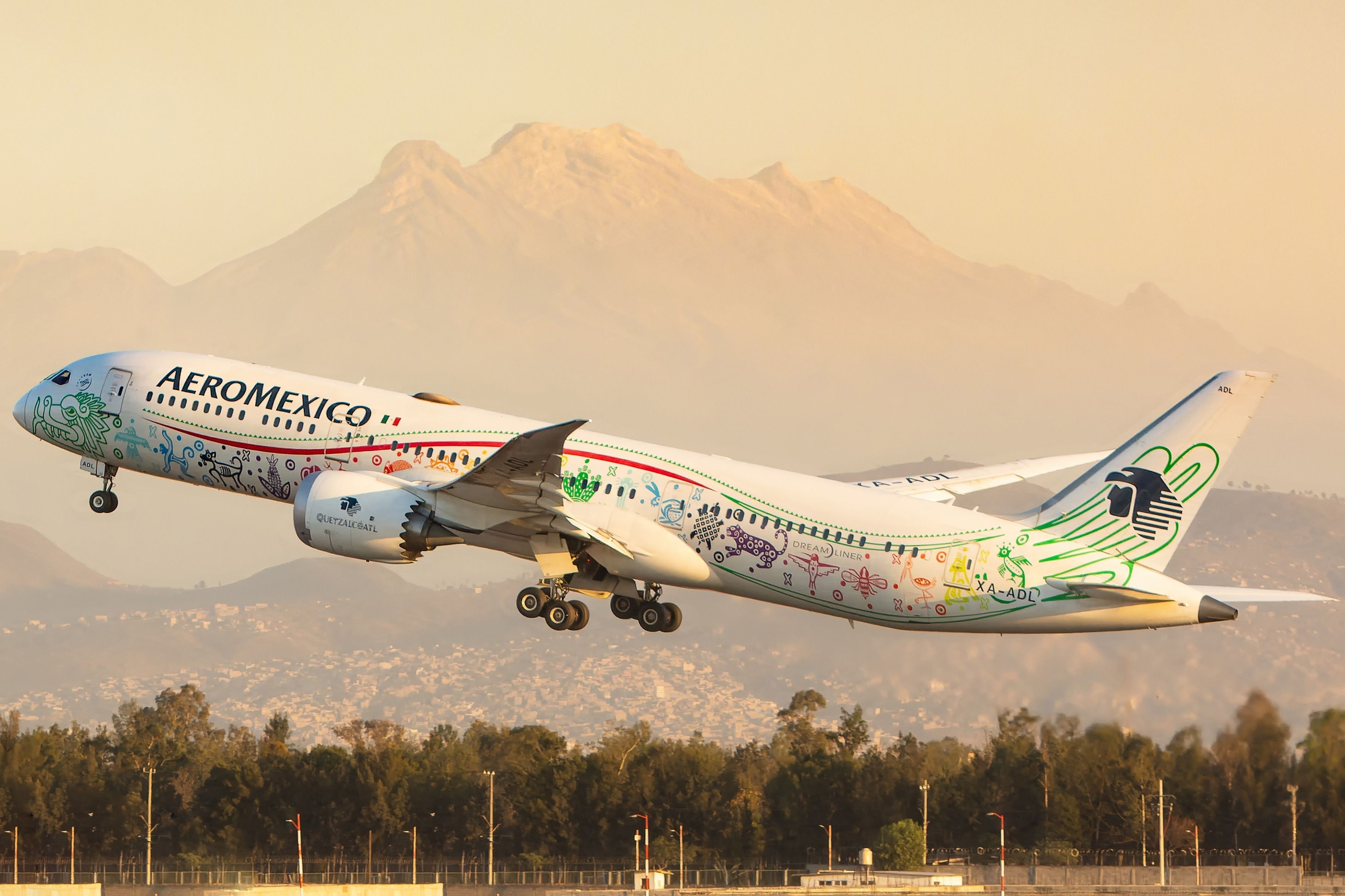 Volcanic Ash Disrupts Flights In Mexico City