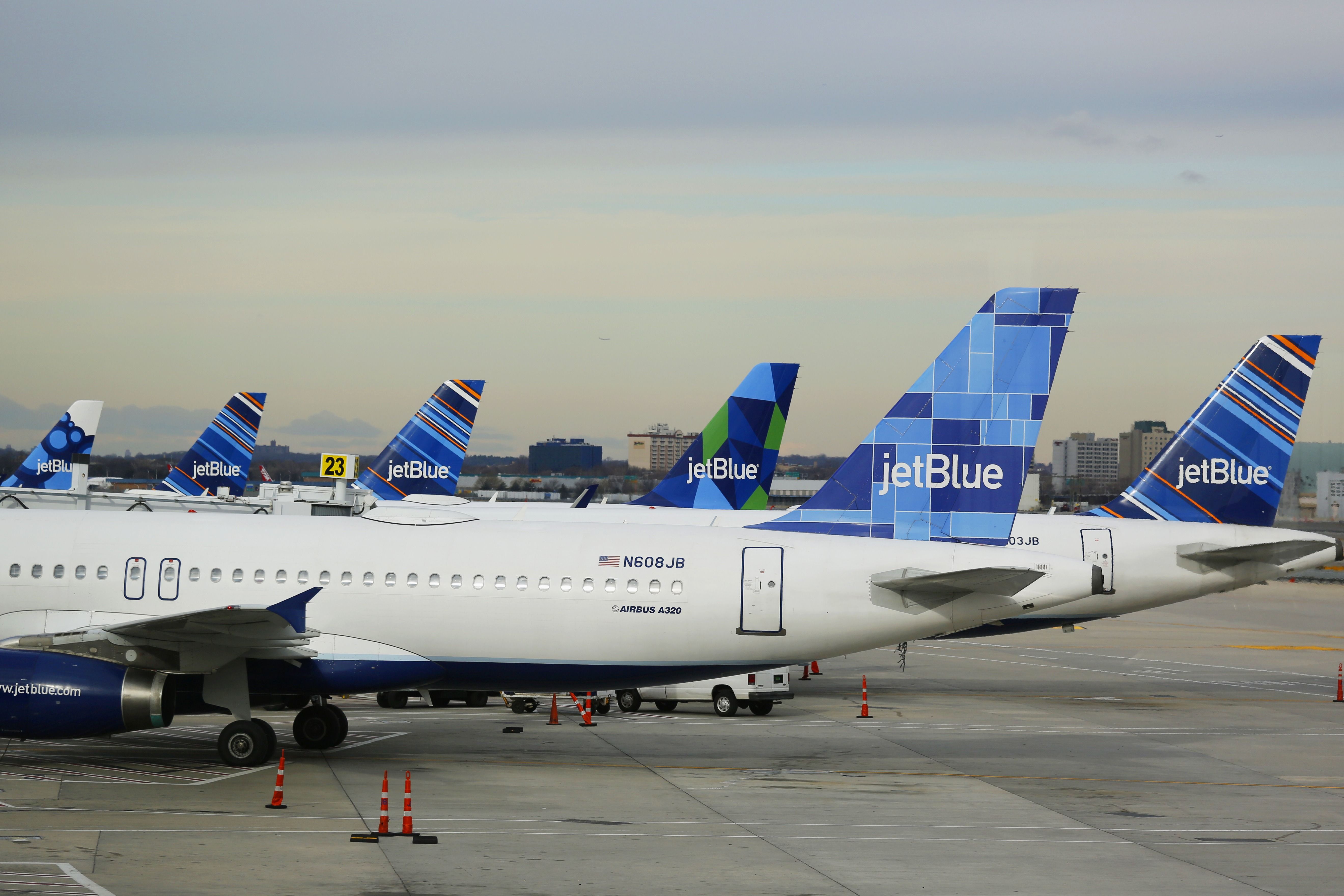 Billionaire Carl Icahn Buys Near 10% Stake In JetBlue, And Stocks Rise