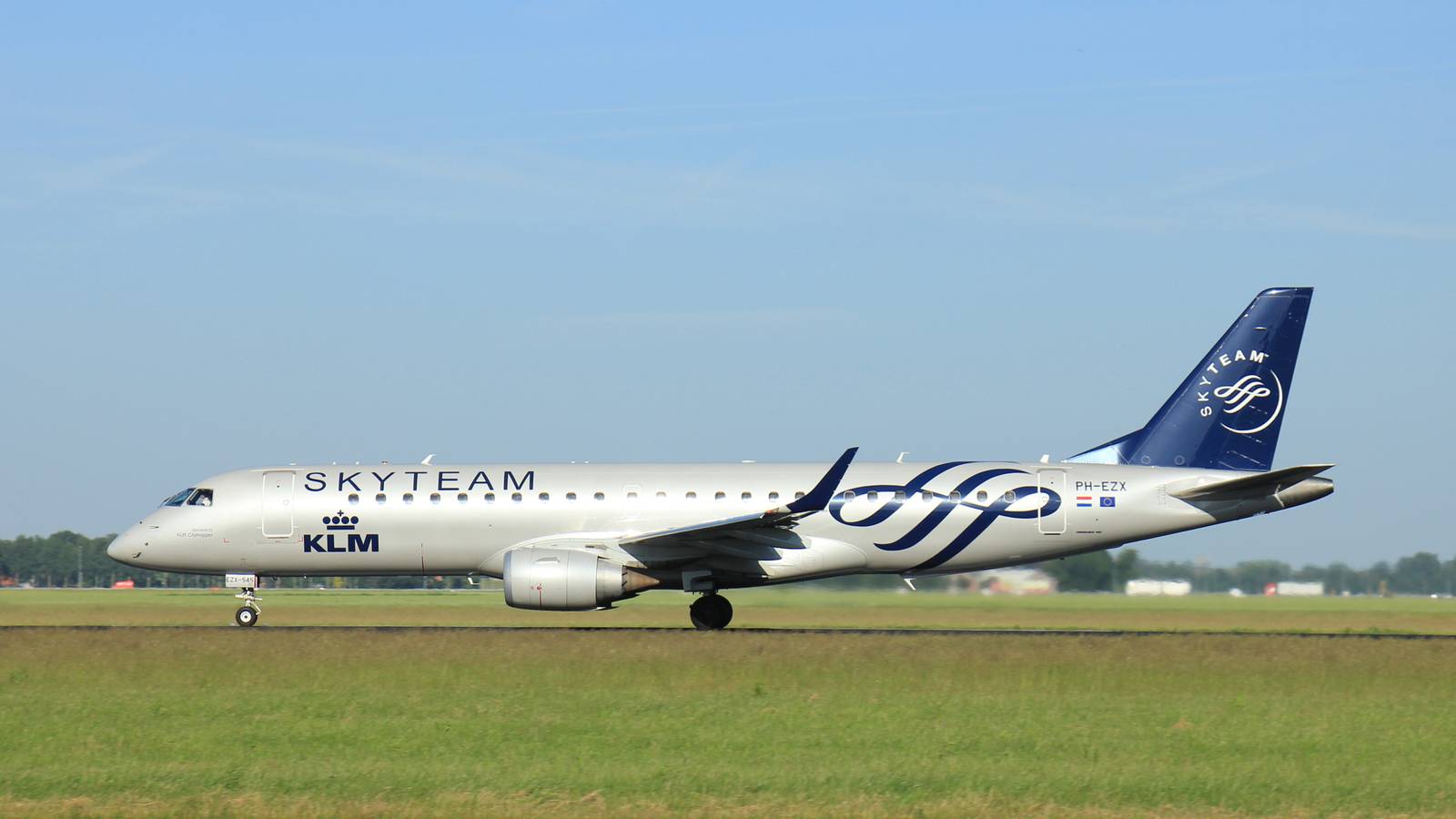 simpleflying.com