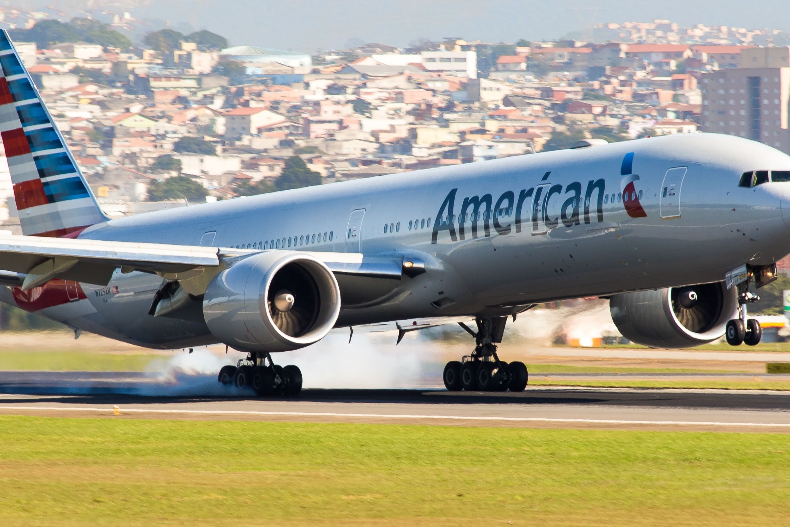 What Is American Airlines' Unaccompanied Minor Policy?