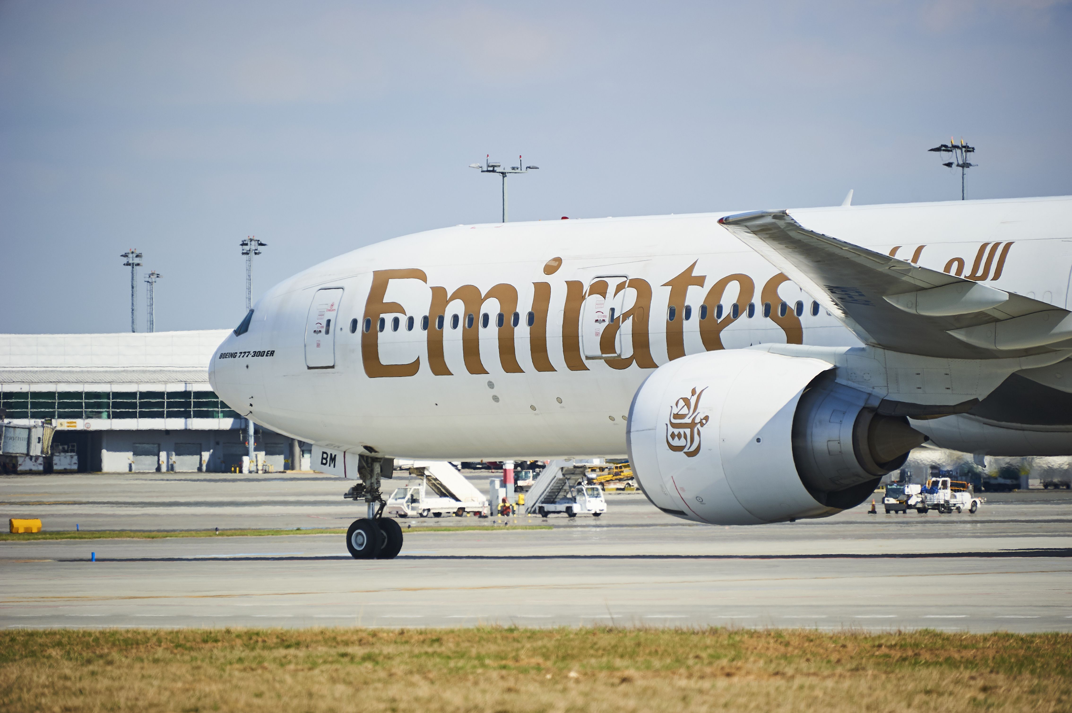 Violent Emirates Passenger Pinned To The Floor And Restrained By Crew