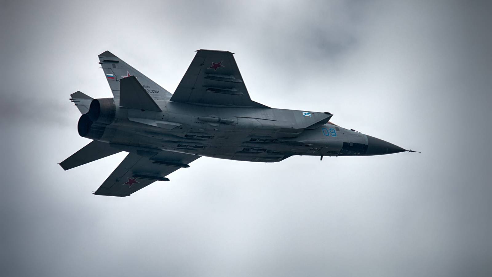 Which Air Forces Operate The MiG-25 Foxbat?