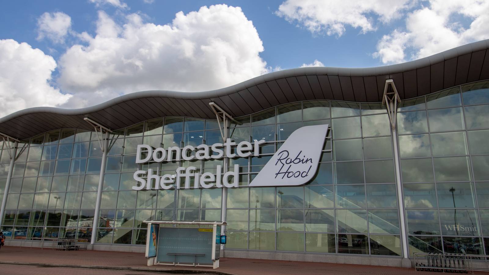 UK Transport Secretary Offers Doncaster Sheffield Airport £30 Million Annual Lifeline