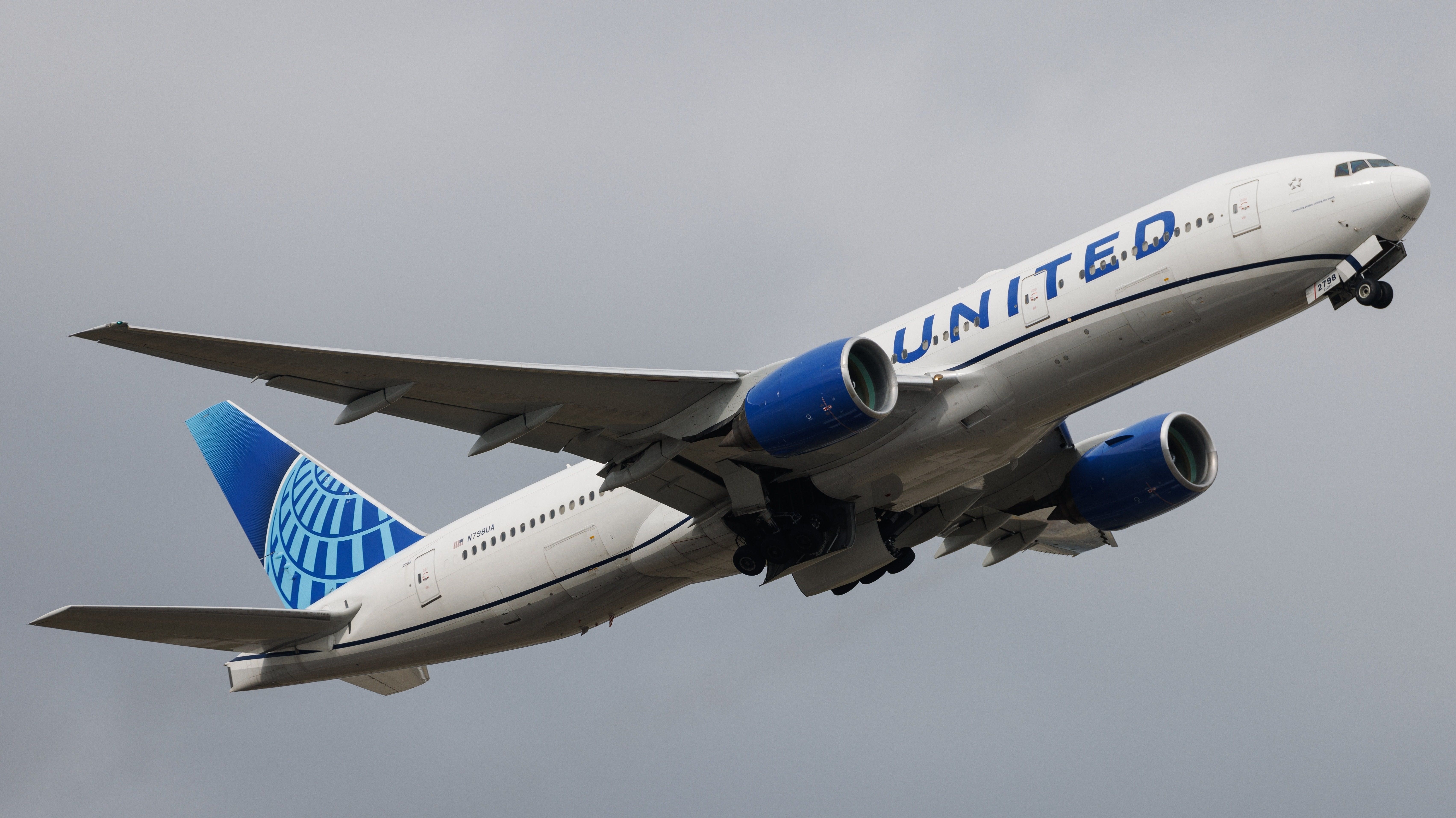 United Airlines Boeing 777 Loses Tire On Takeoff From San Francisco