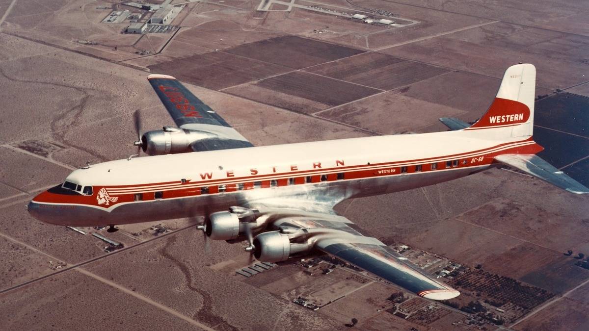 How Douglas Developed The DC-6 To Compete With The Lockheed Constellation
