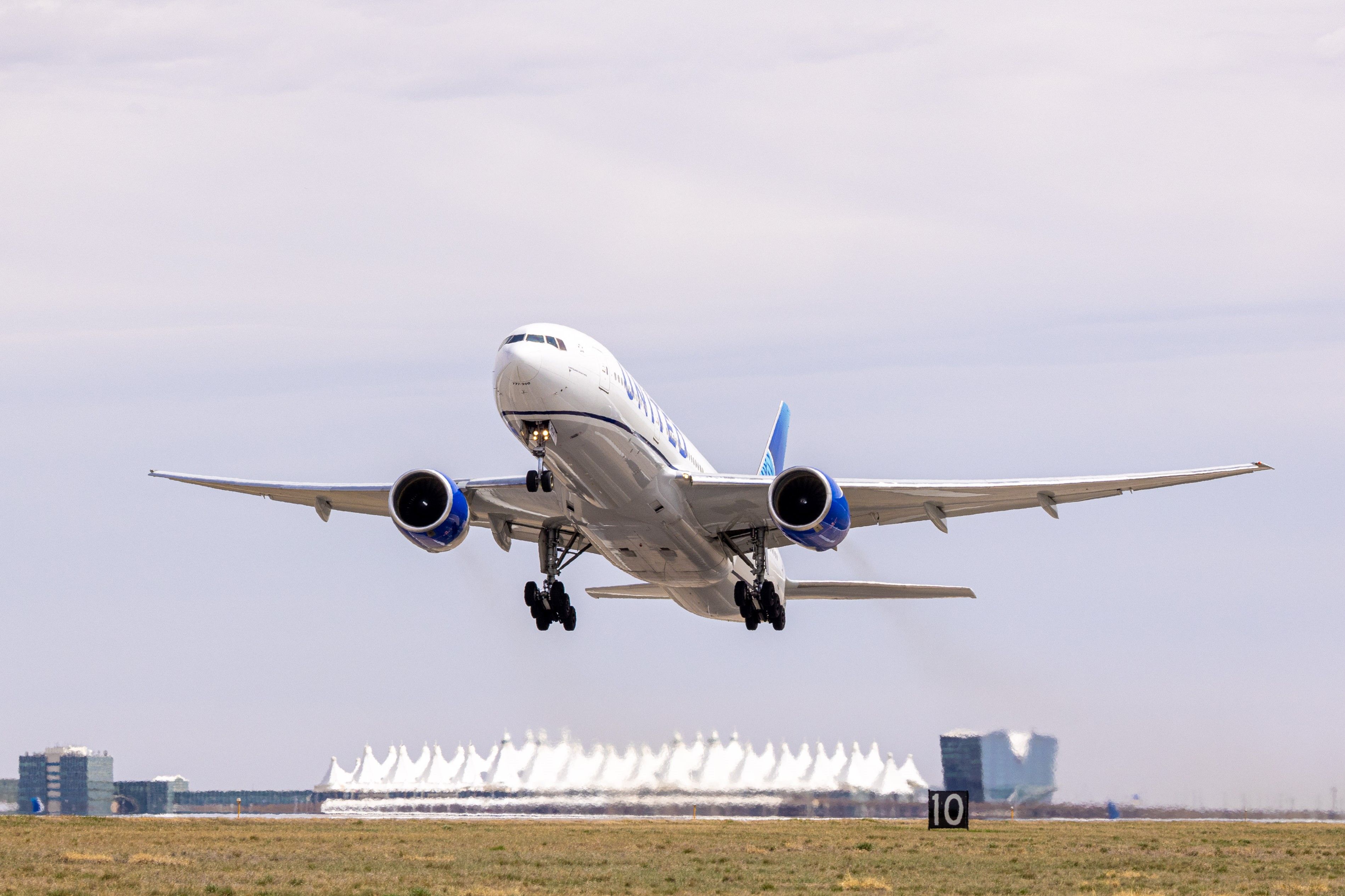 How Many Seats Are On A Boeing 777?
