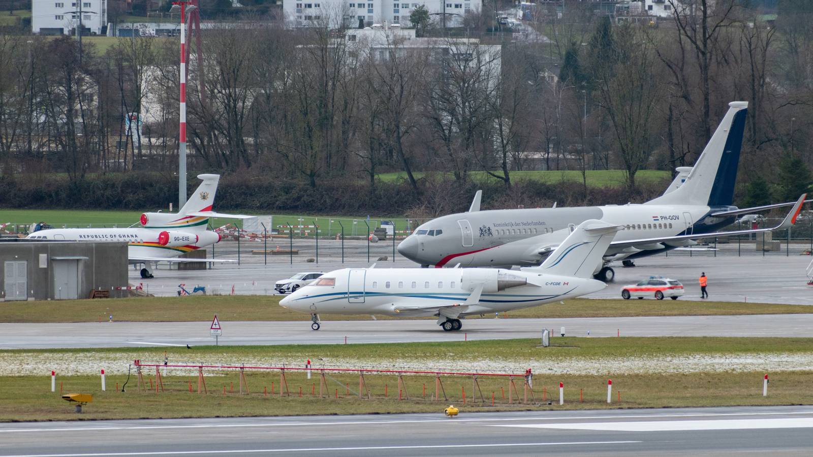Private Jets: Are Tips Expected By The Crew?