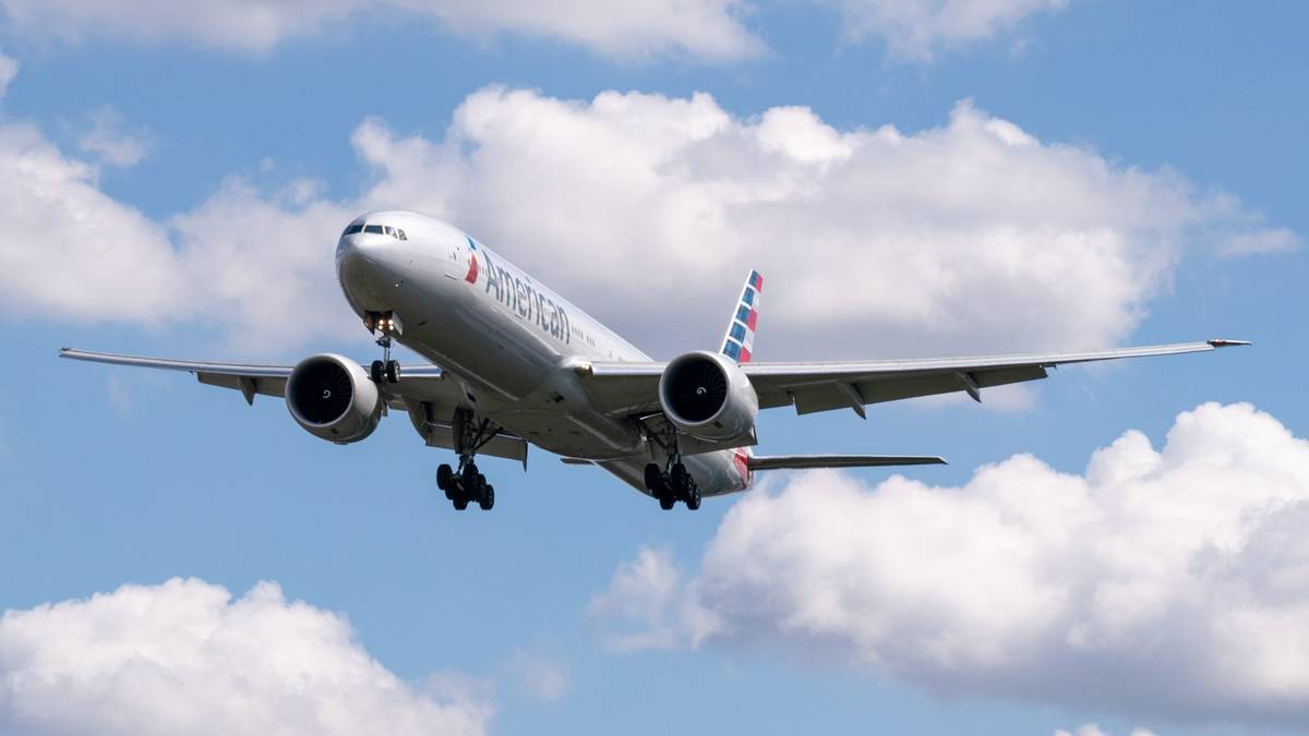 American Airlines Pilots Critical Of 'America West 2.0' Strategy