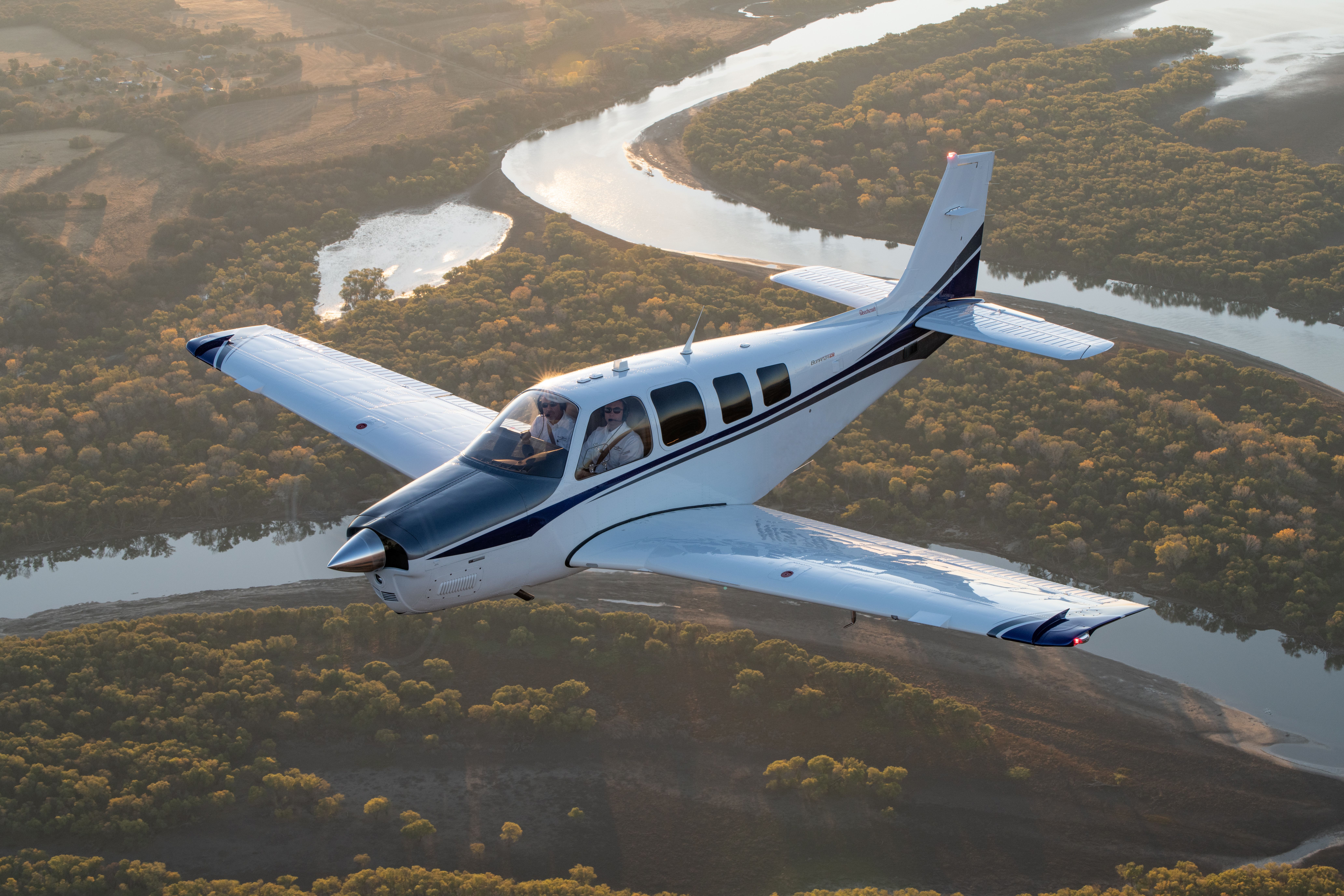 Explained: The Main Differences Between Turboprops & Piston Engines