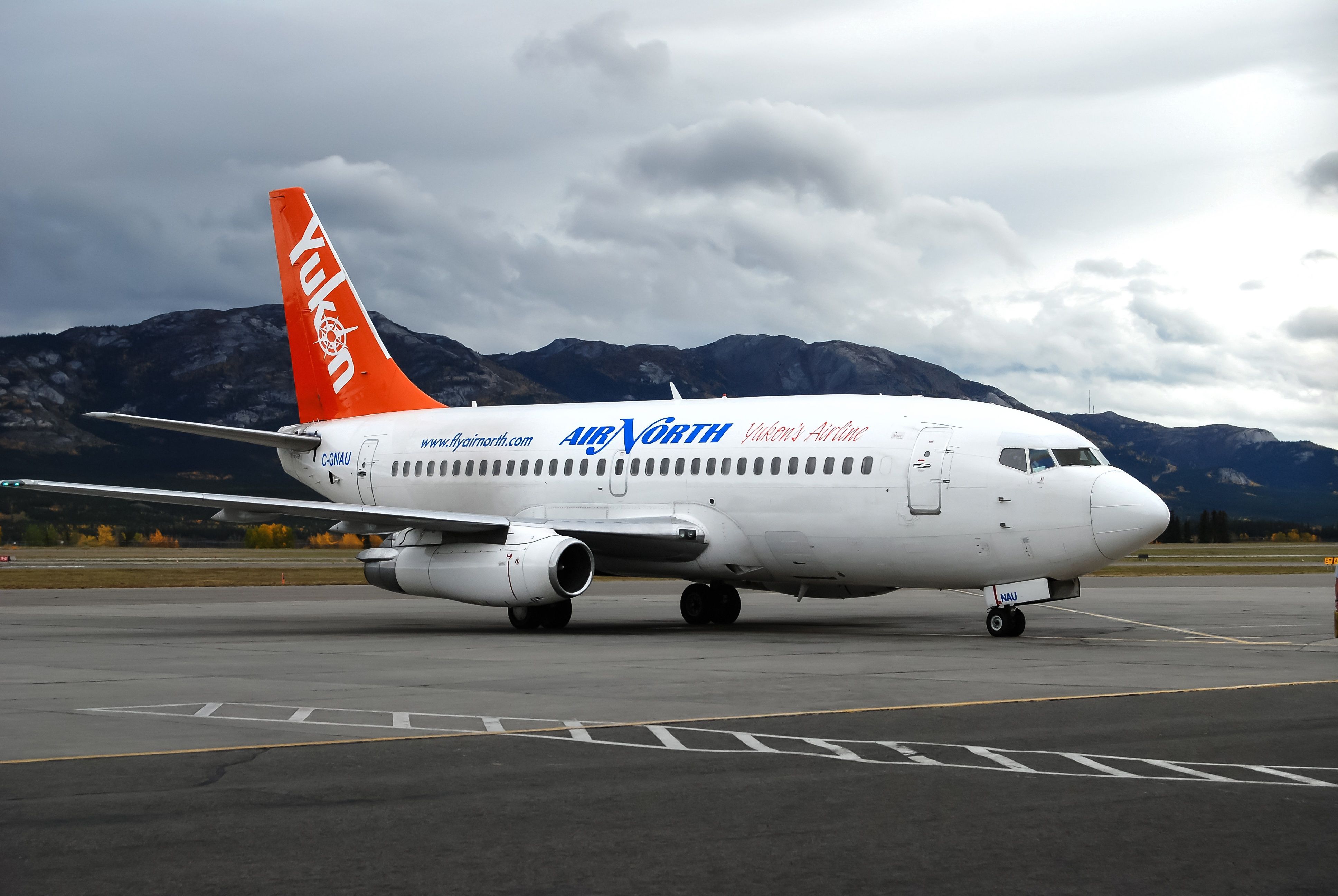 Air North Boeing 737-200