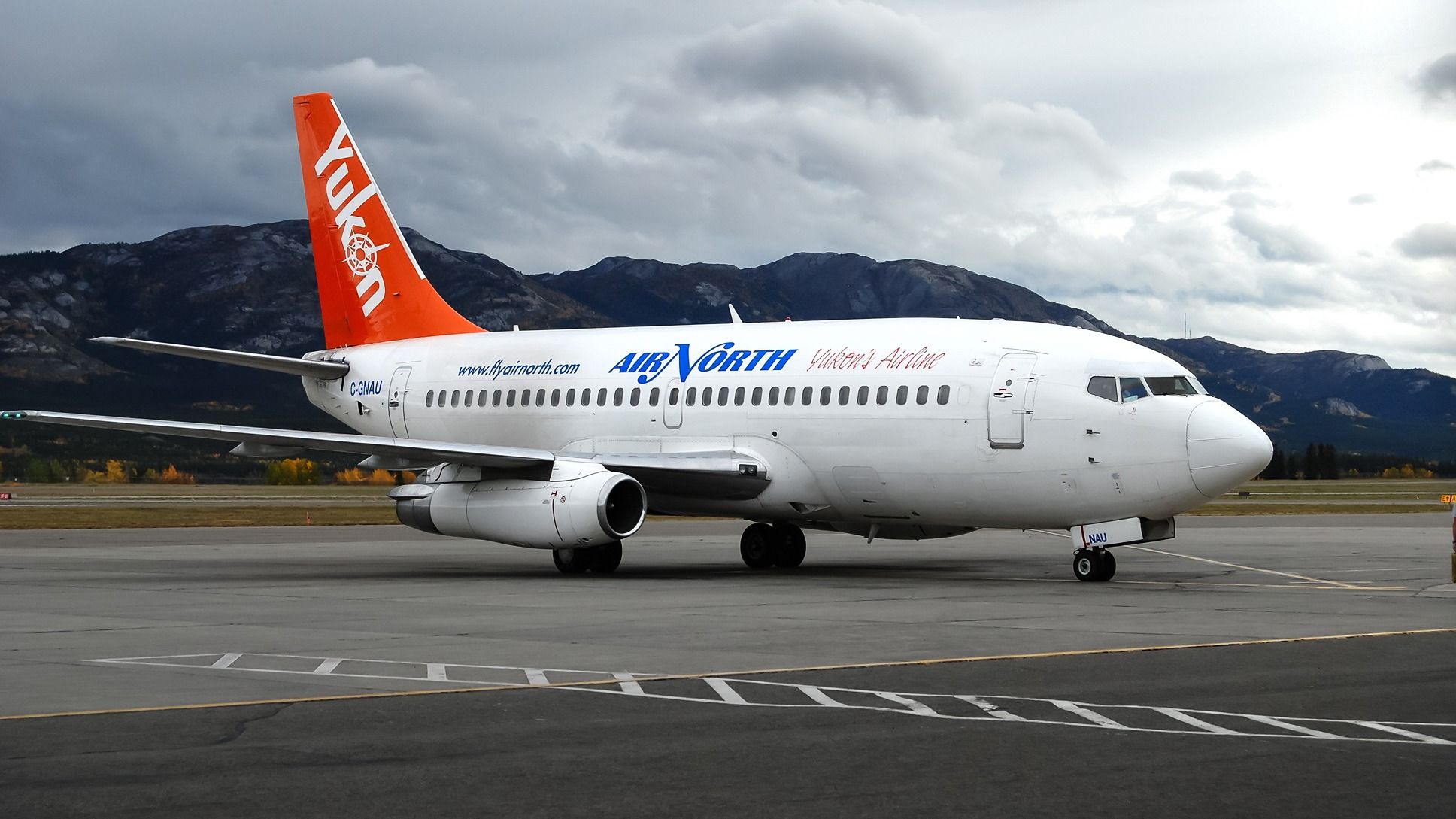 Cool: You Can Own Part Of An Air North Boeing 737-200