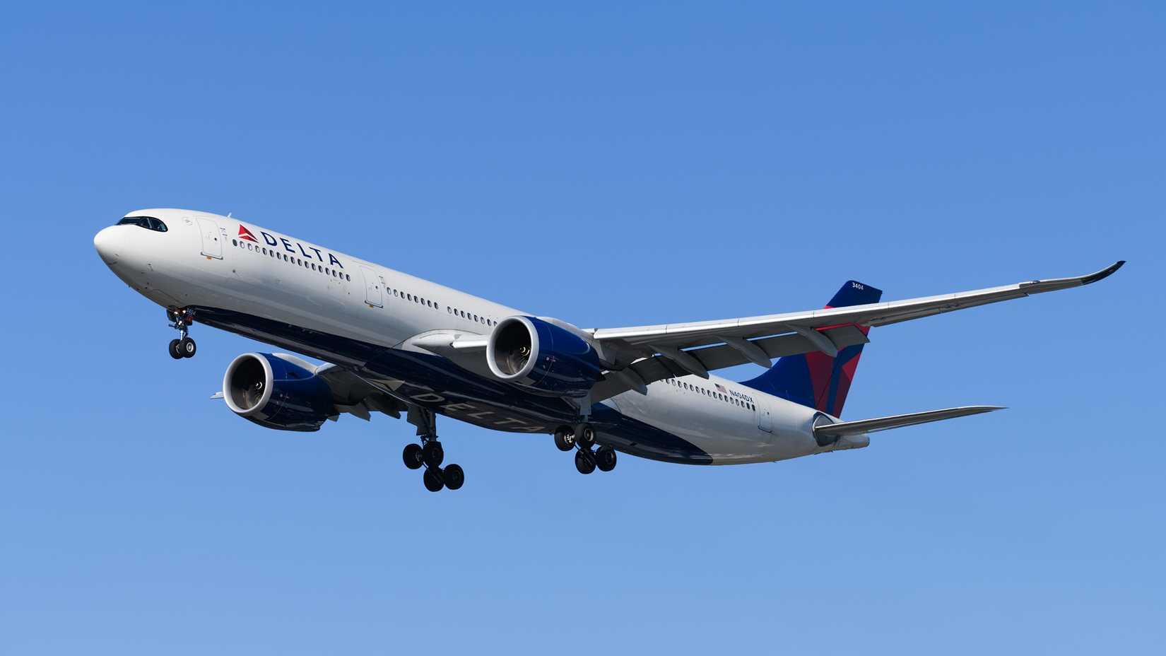 Delta Air Lines Airbus A330-900 landing at Seattle Tacoma International Airport SEA 