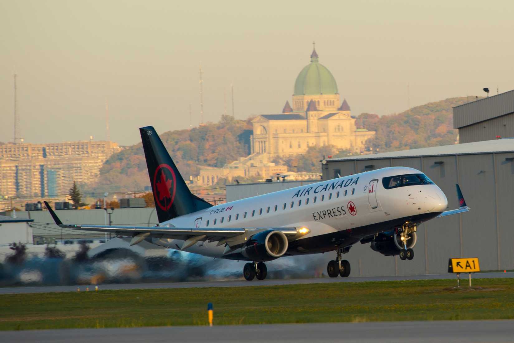 E175 Configuration Air Canada Embraer E175 Seat Map: Cabin Layout and Seat Dimensions