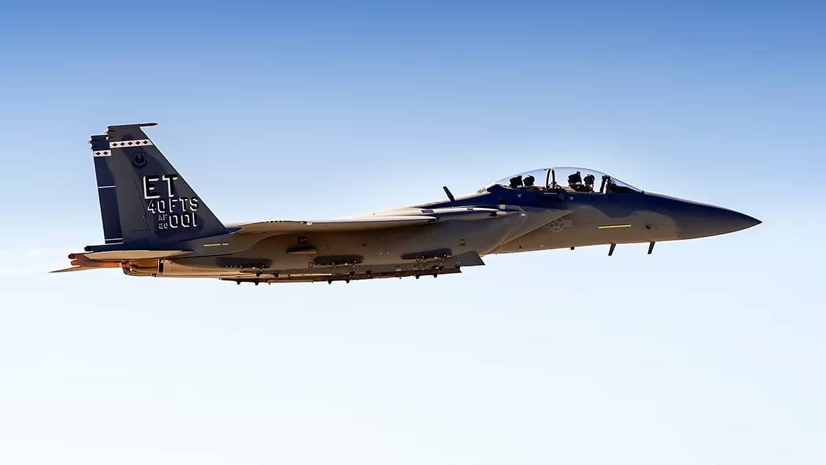 The Samurra Air Battle: When F-15s & MiG-25s Went Toe To Toe