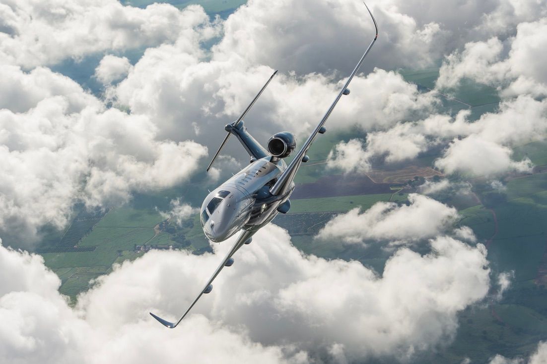 Explained: The Differences Between Corporate & Private Jets