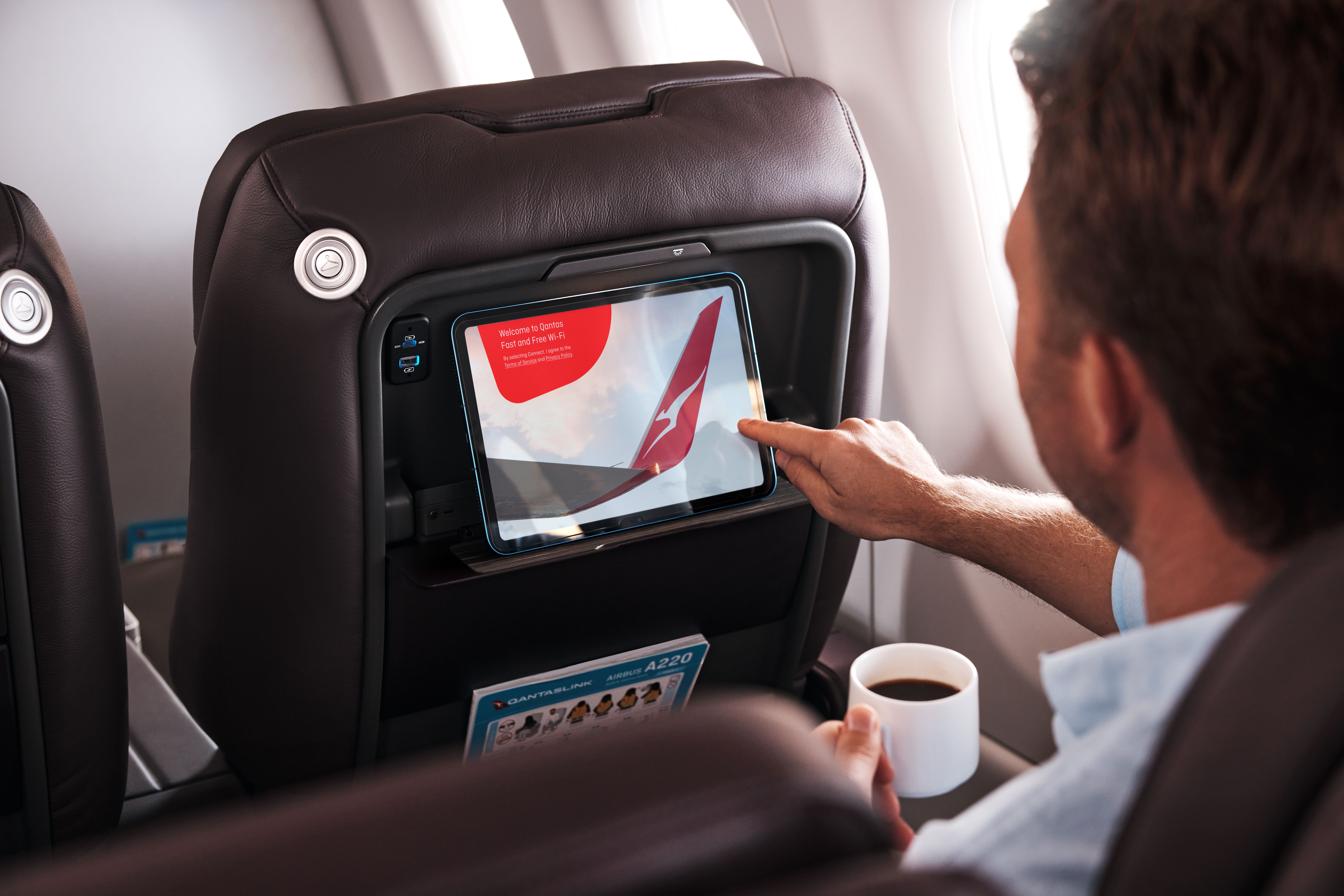 Qantas Frequent Flyer: The Simple Flying Guide
