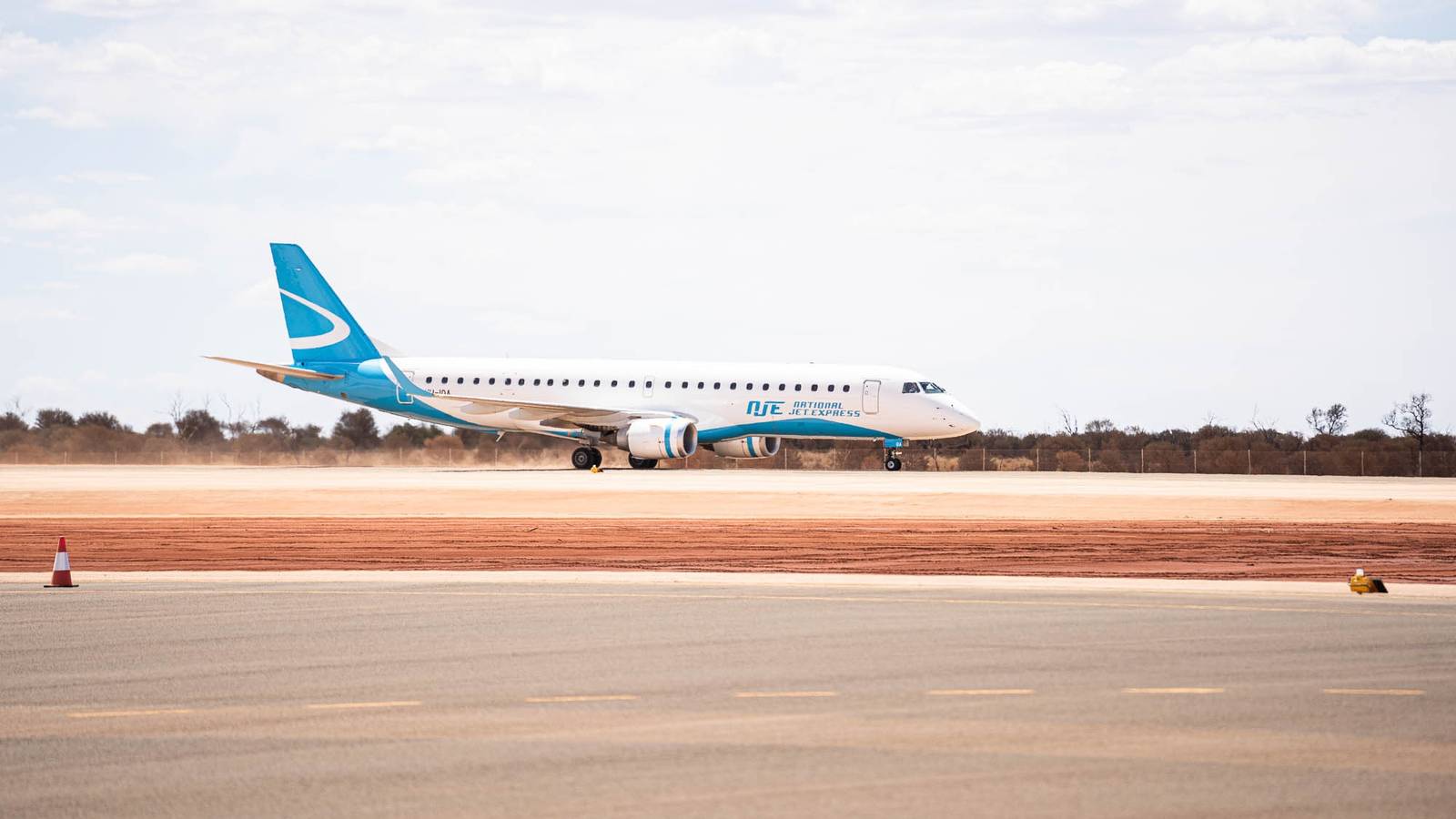 Rex Group's National Jet Express Adds 7th Embraer E190 To Its 9 Dash 8-Q400s